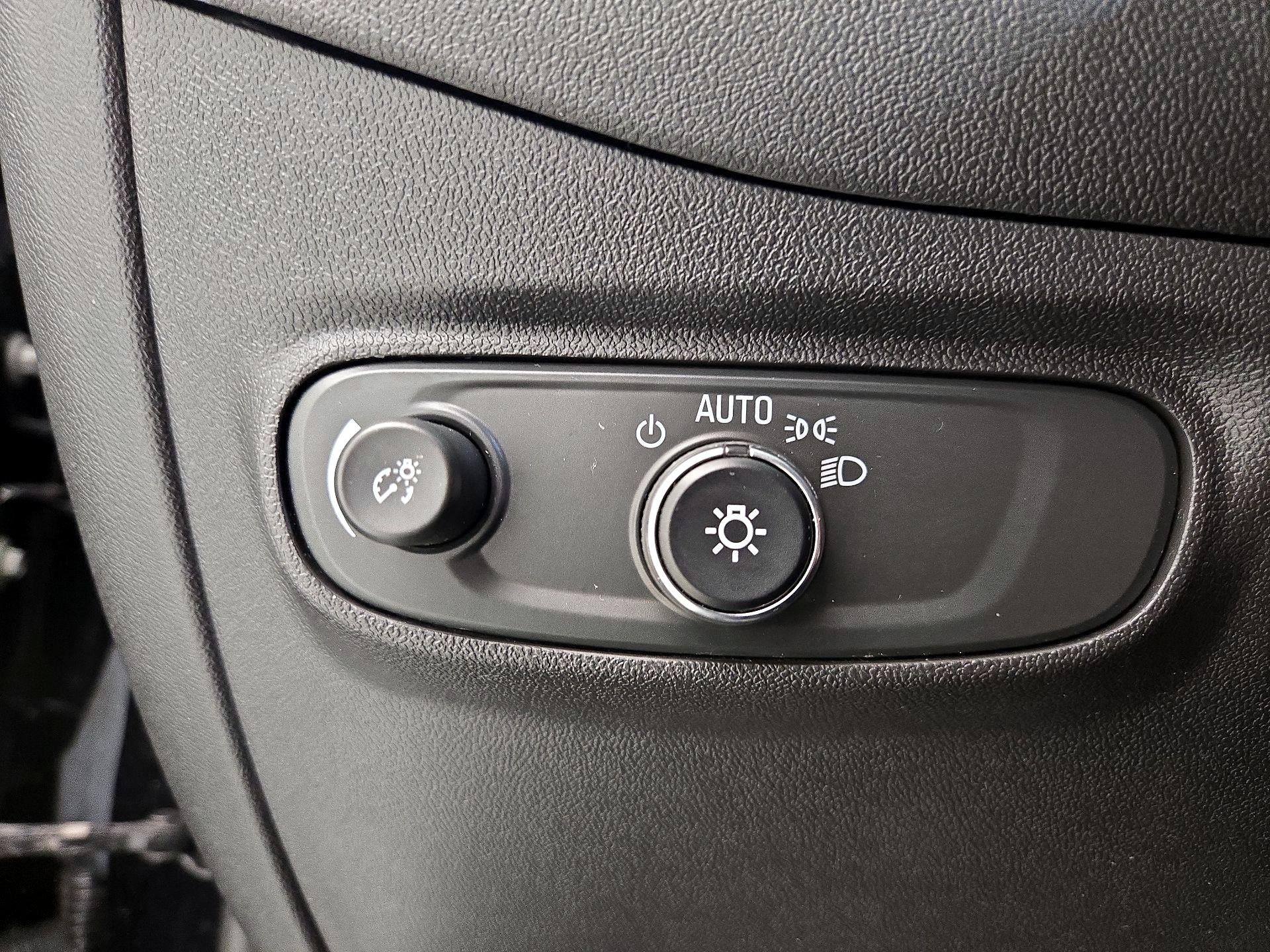 Thumbnail: 2023 Chevrolet Equinox - 13