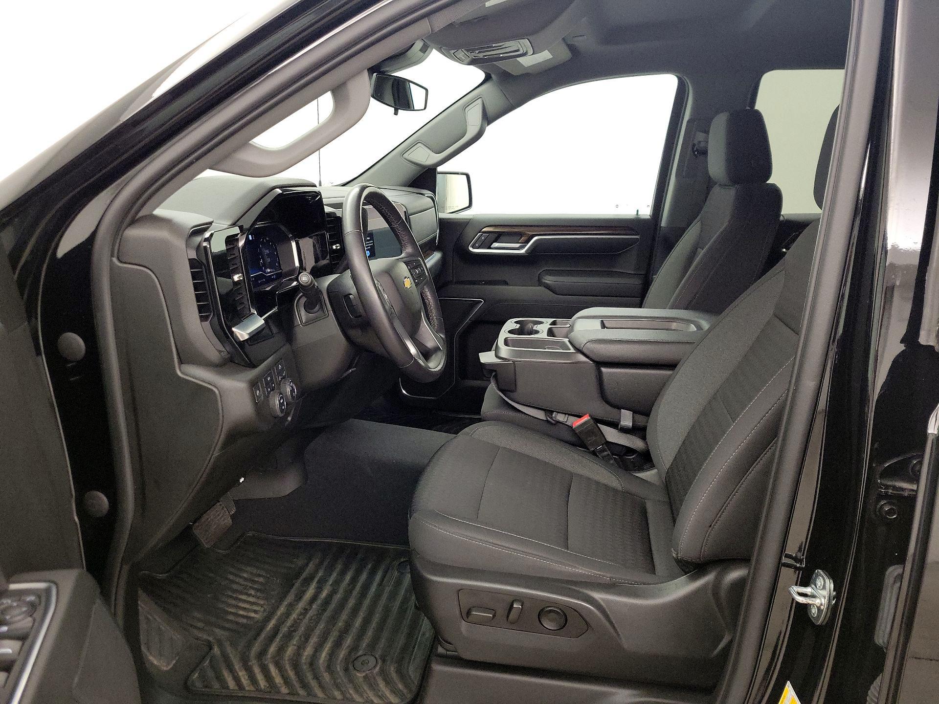 Thumbnail: 2022 Chevrolet Silverado 1500 - 11