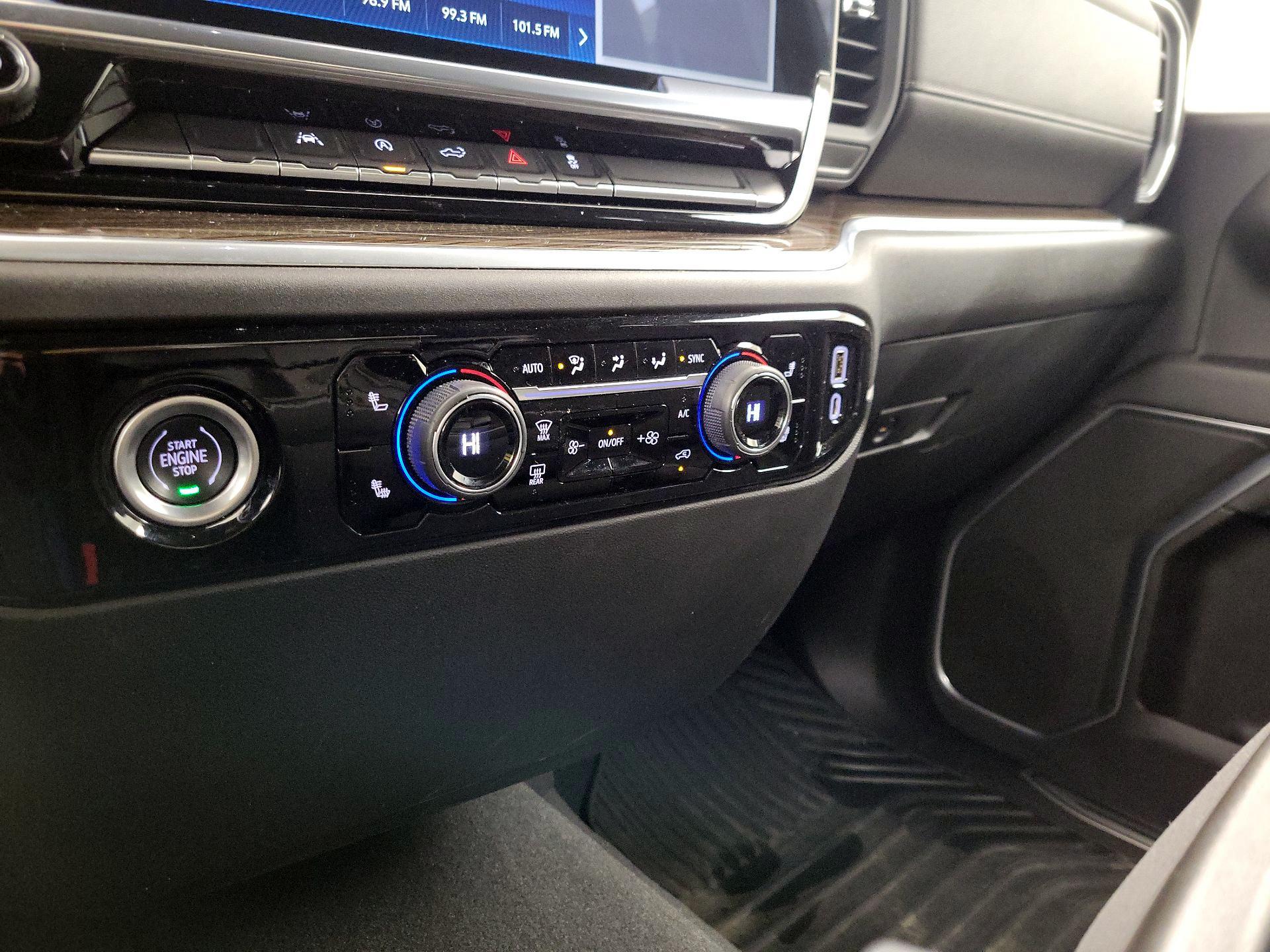 Thumbnail: 2022 Chevrolet Silverado 1500 - 16