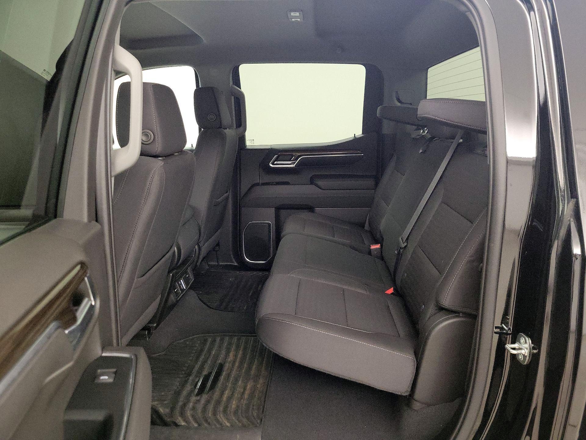 Thumbnail: 2022 Chevrolet Silverado 1500 - 19