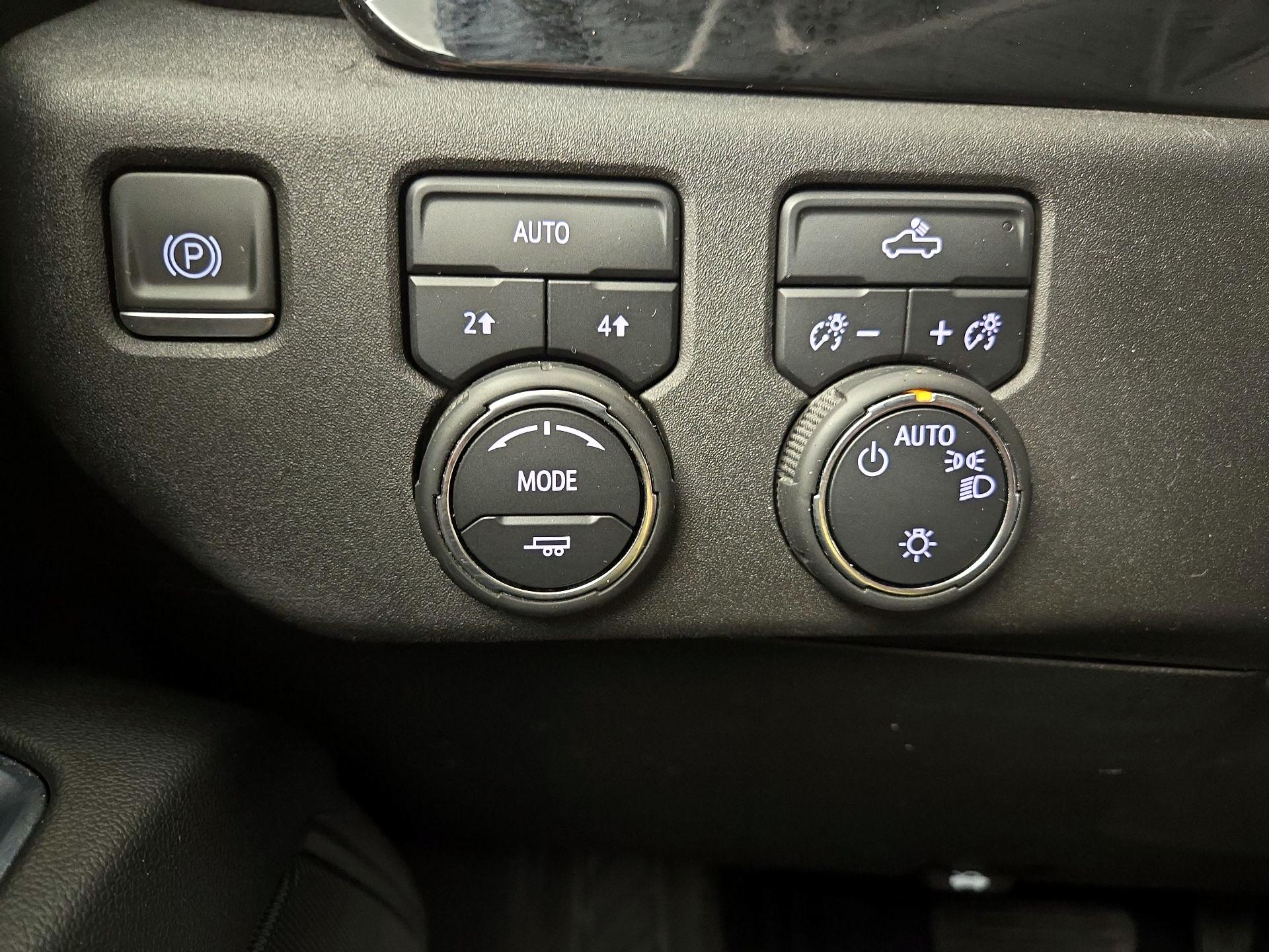 Thumbnail: 2022 Chevrolet Silverado 1500 - 13