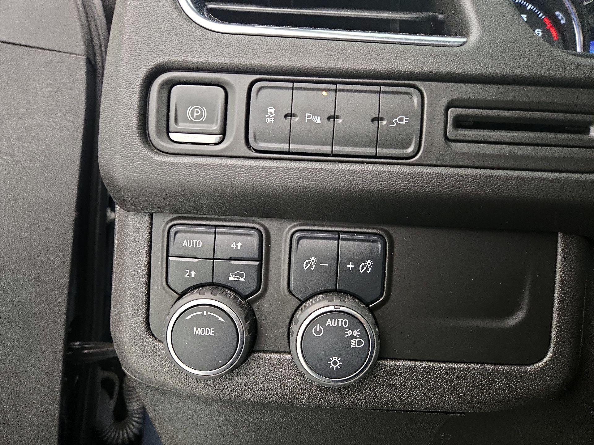 Thumbnail: 2021 Chevrolet Tahoe - 13