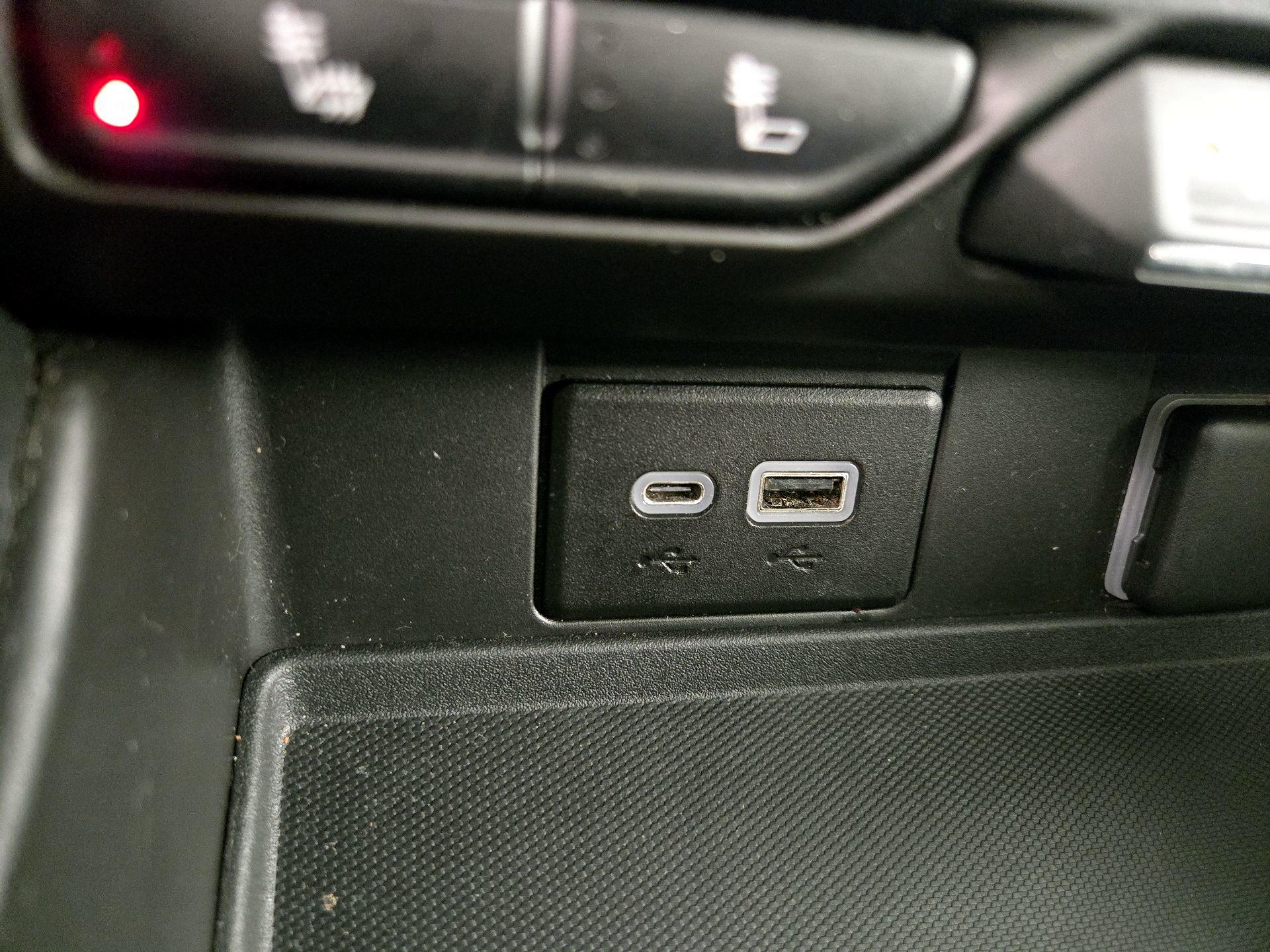 Thumbnail: 2021 Chevrolet Tahoe - 18