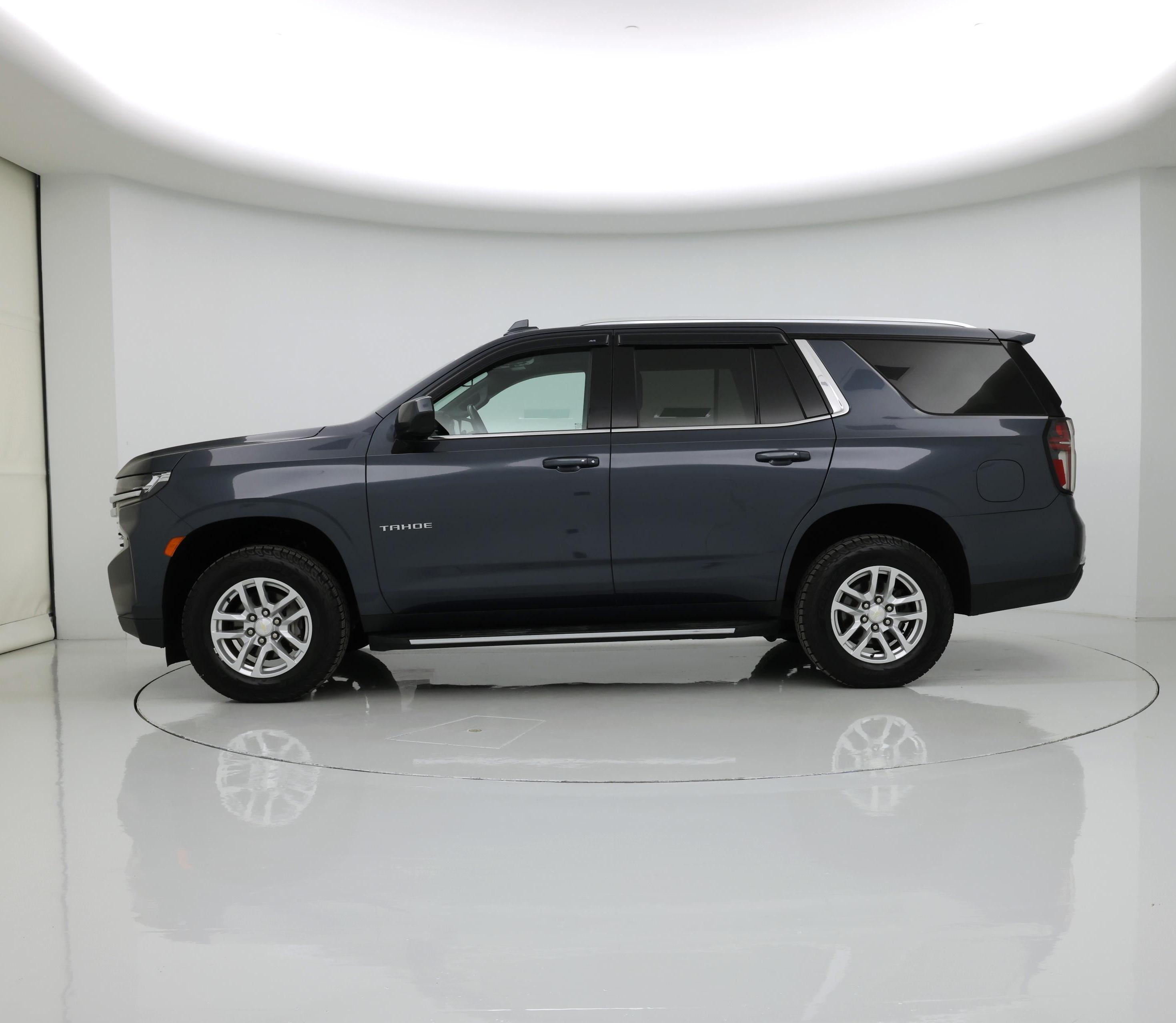 Thumbnail: 2021 Chevrolet Tahoe - 3