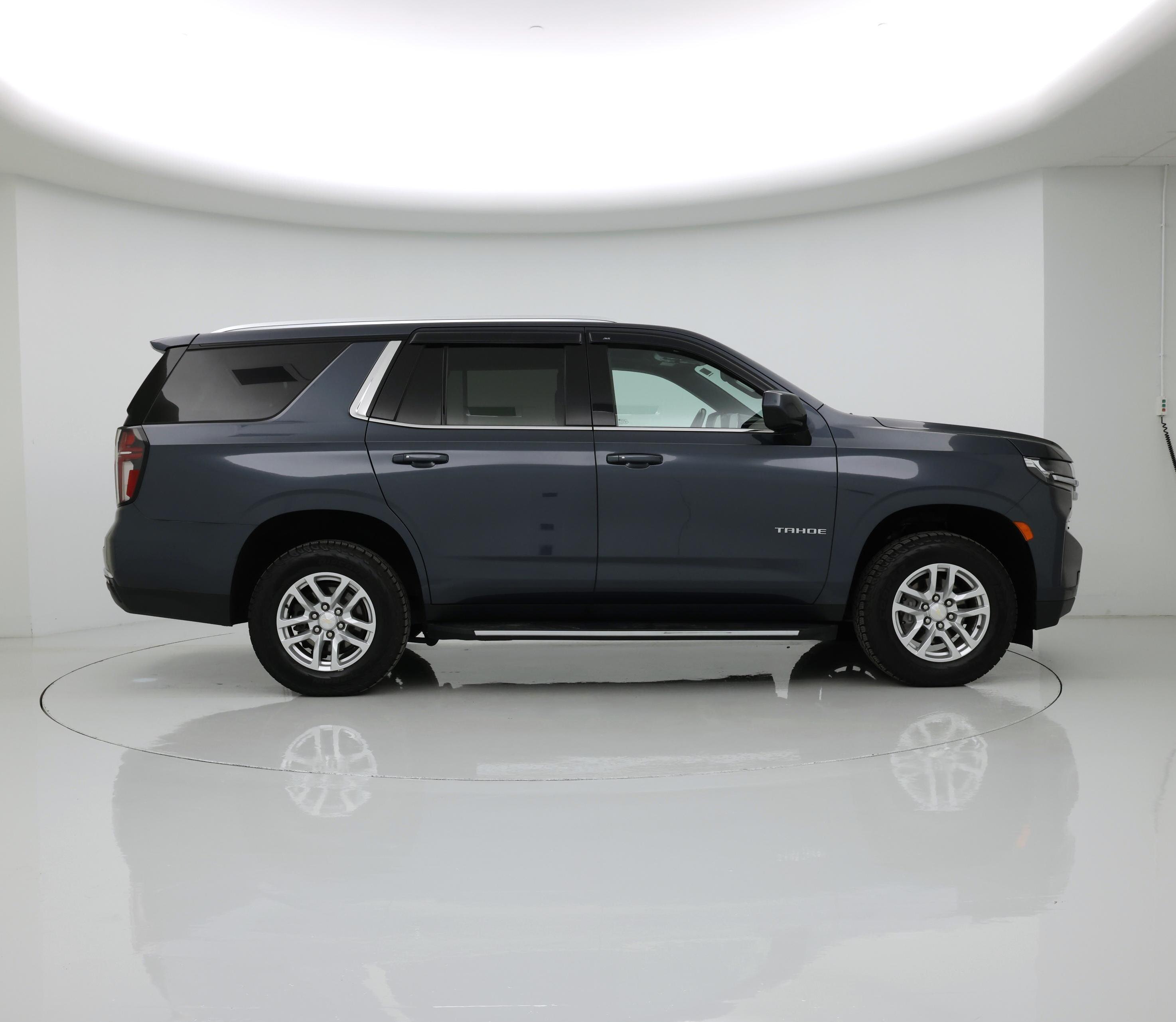 Thumbnail: 2021 Chevrolet Tahoe - 7