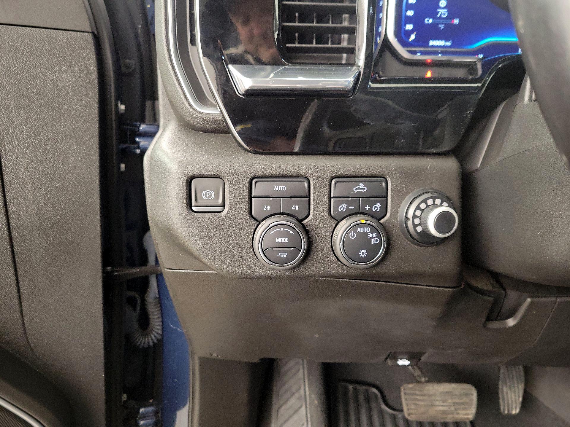 Thumbnail: 2022 Chevrolet Silverado 1500 - 13