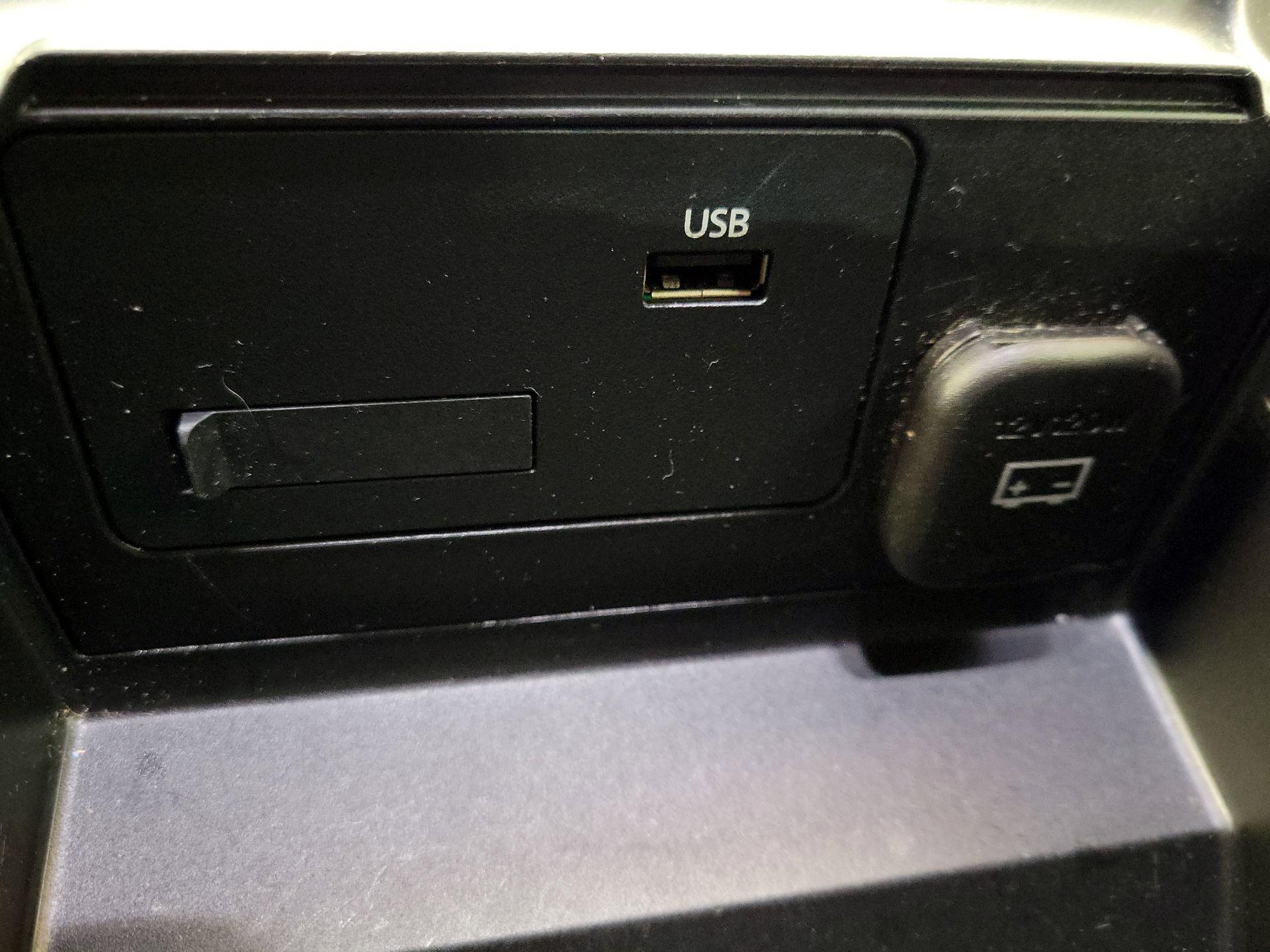 Thumbnail: 2021 Mazda Mazda3 - 18