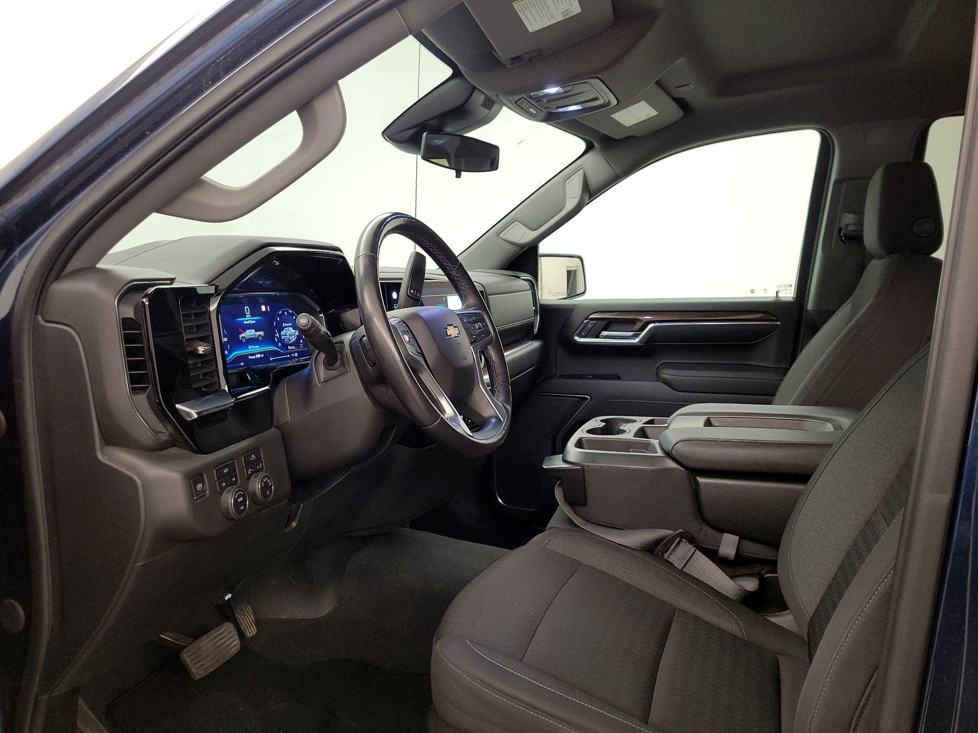 Thumbnail: 2022 Chevrolet Silverado 1500 - 11