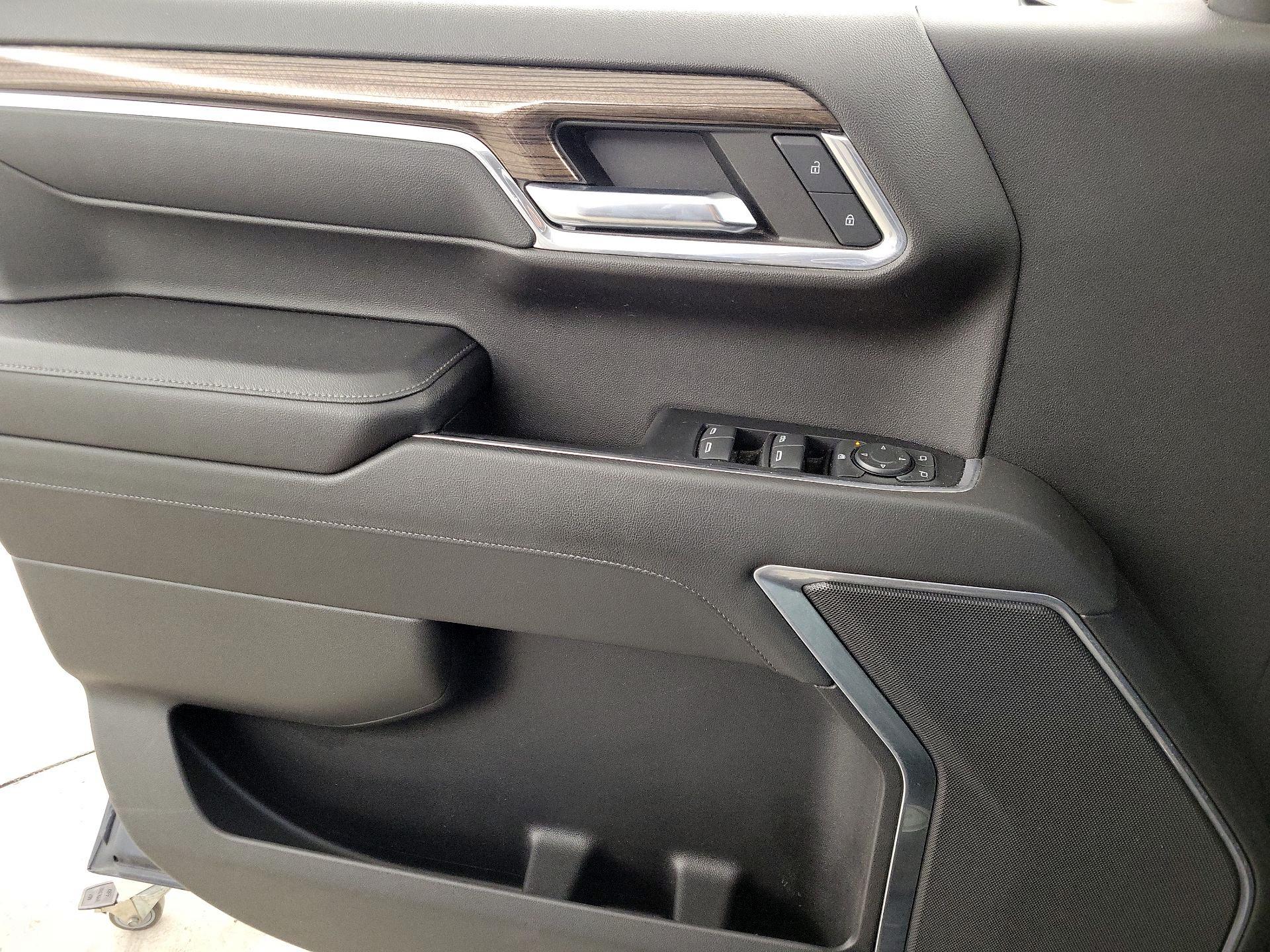 Thumbnail: 2022 Chevrolet Silverado 1500 - 12