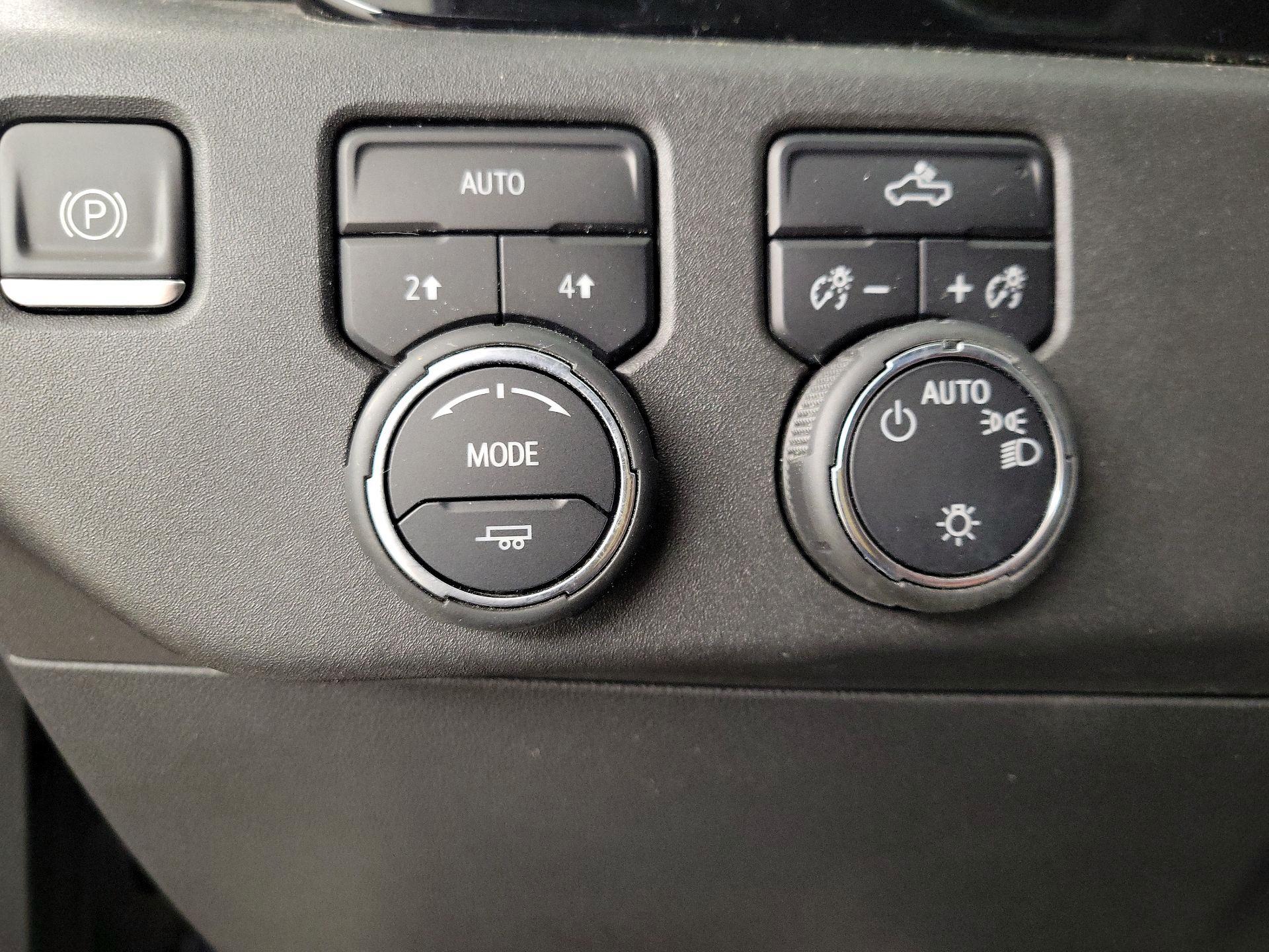 Thumbnail: 2022 Chevrolet Silverado 1500 - 13