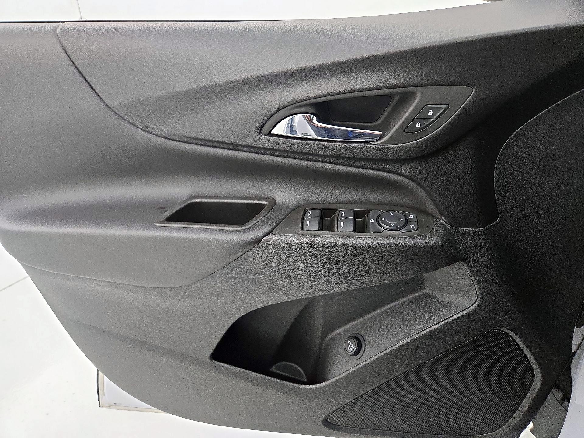 Thumbnail: 2022 Chevrolet Equinox - 12