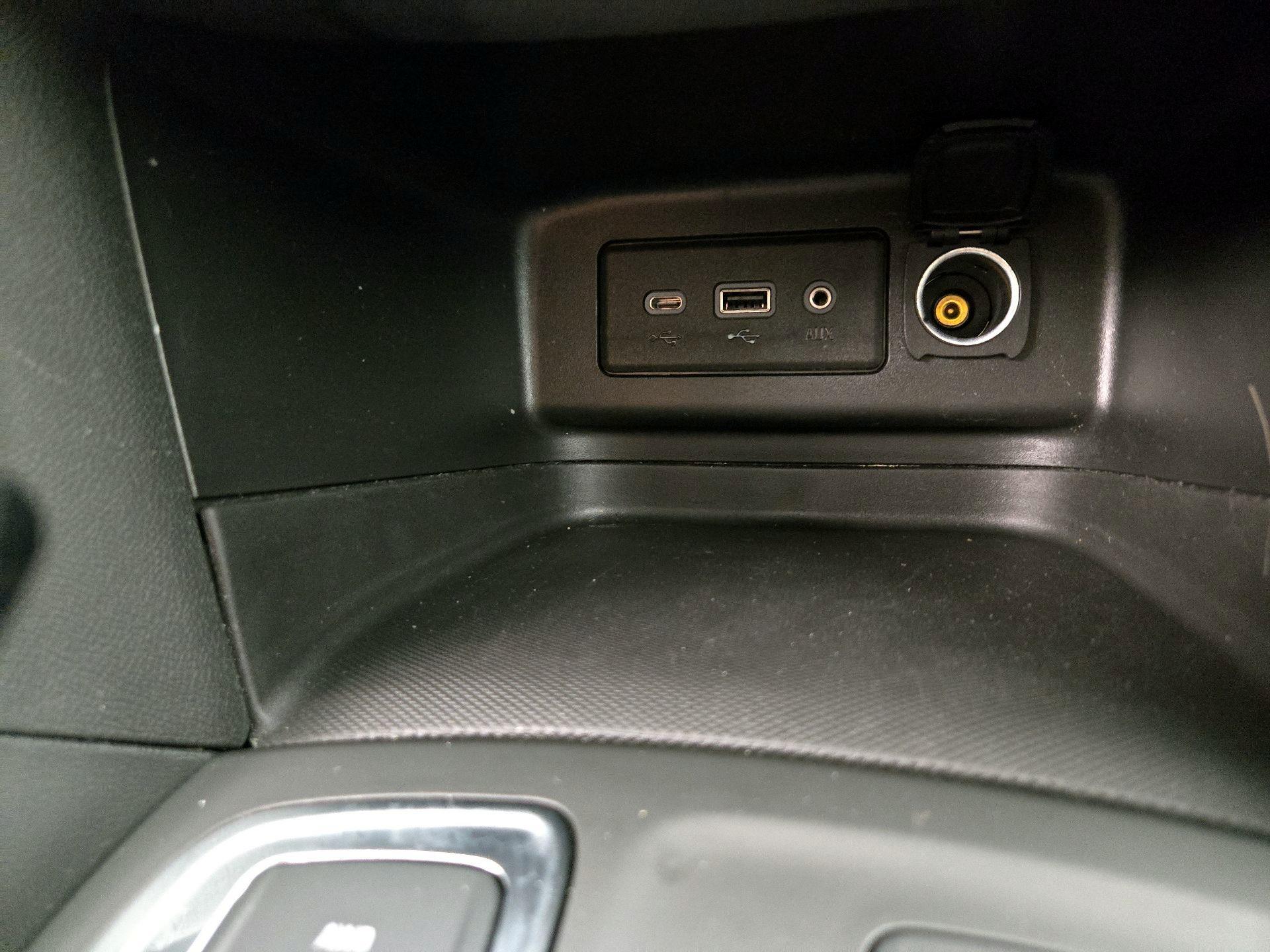 Thumbnail: 2022 Chevrolet Equinox - 19