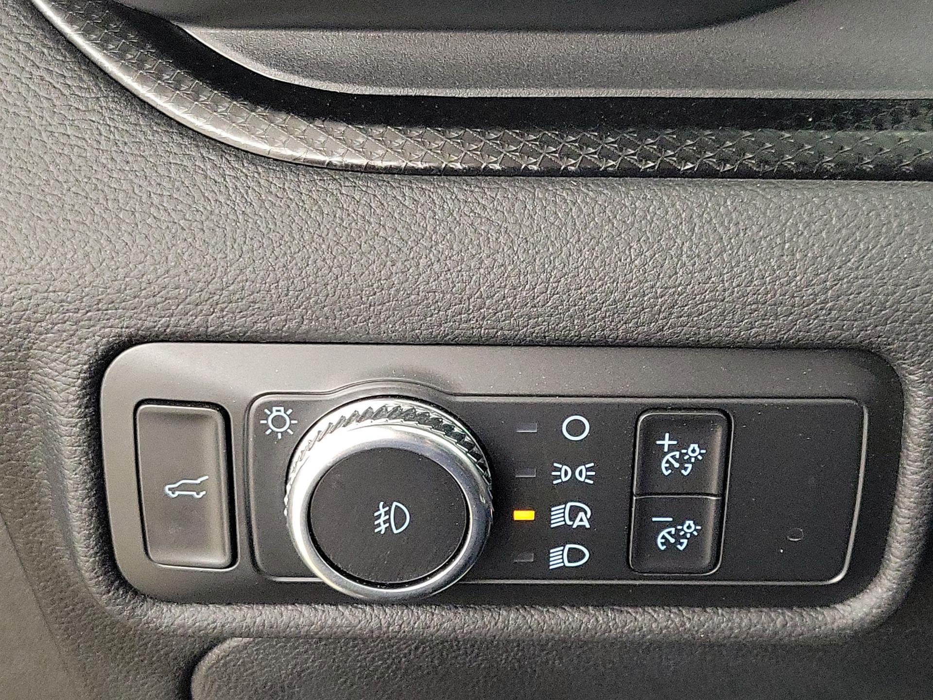 Thumbnail: 2022 Ford Explorer - 13