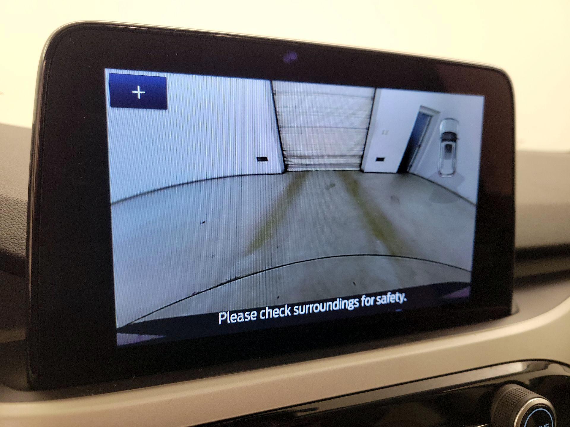 Thumbnail: 2022 Ford Escape - 14