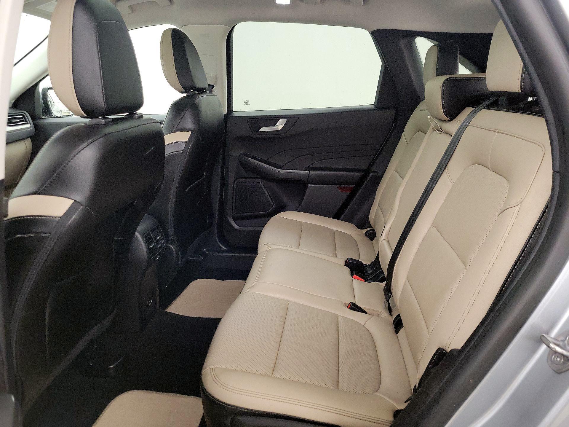 Thumbnail: 2022 Ford Escape - 20