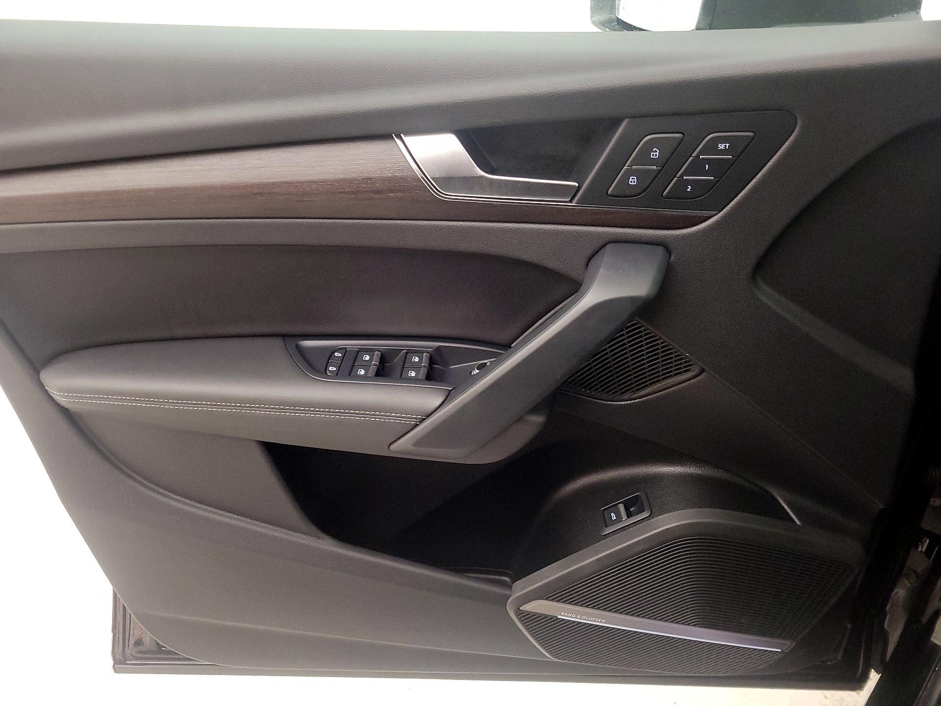 Thumbnail: 2023 Audi Q5 - 12