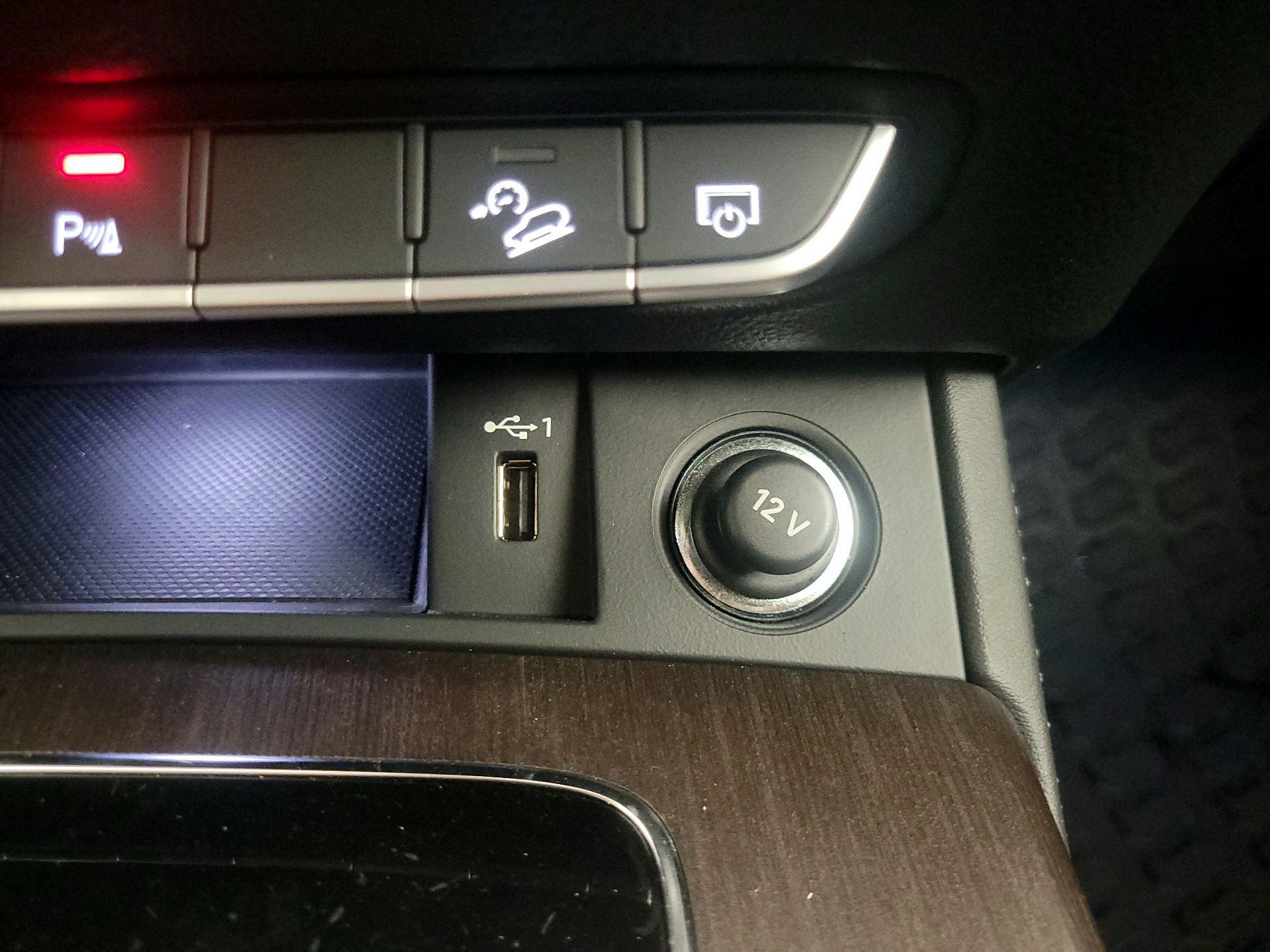 Thumbnail: 2023 Audi Q5 - 18