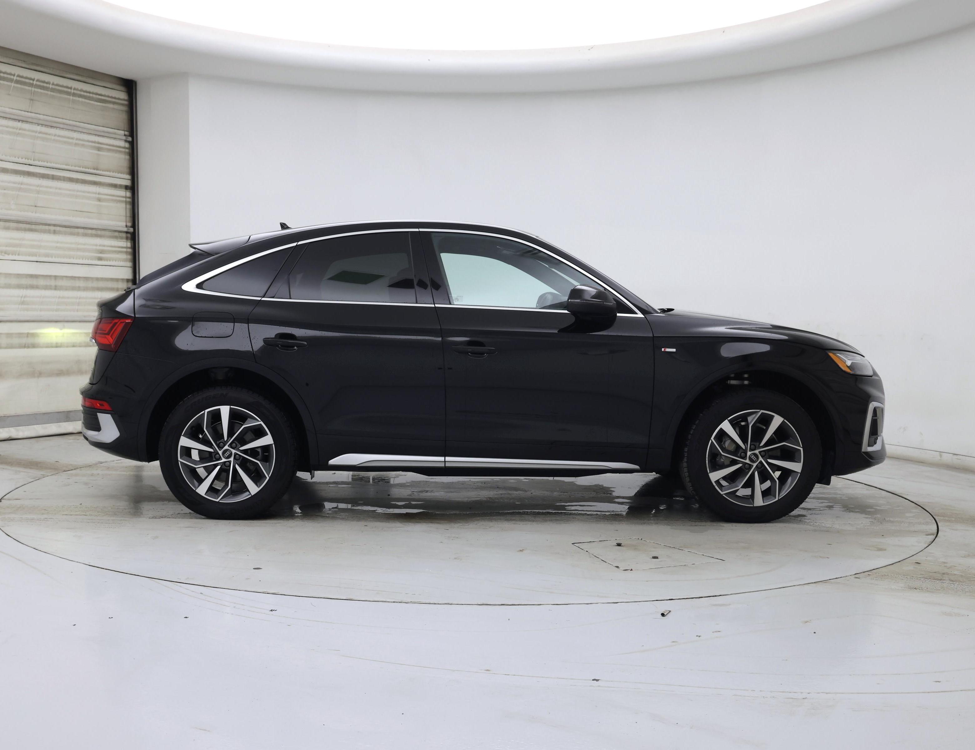 Thumbnail: 2023 Audi Q5 - 7