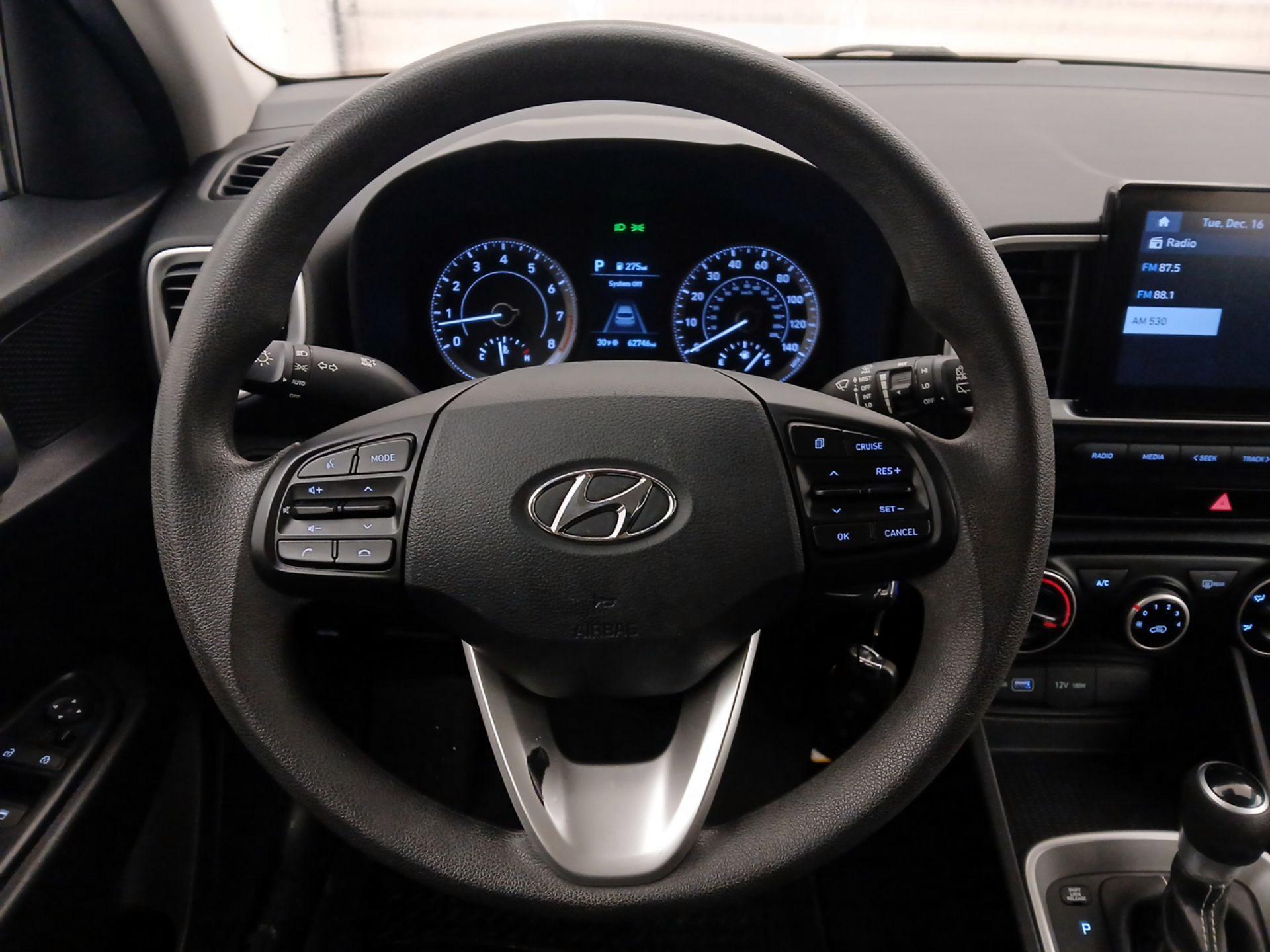 Thumbnail: 2022 Hyundai Venue - 10