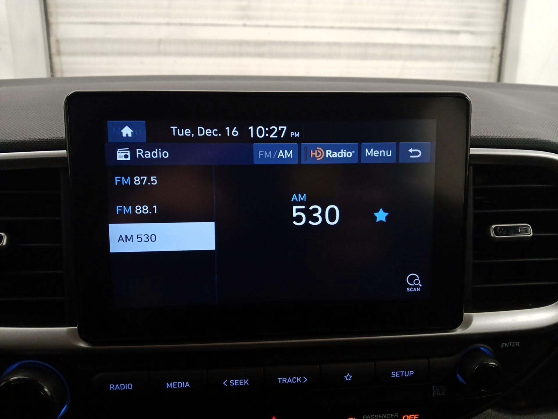 Thumbnail: 2022 Hyundai Venue - 15
