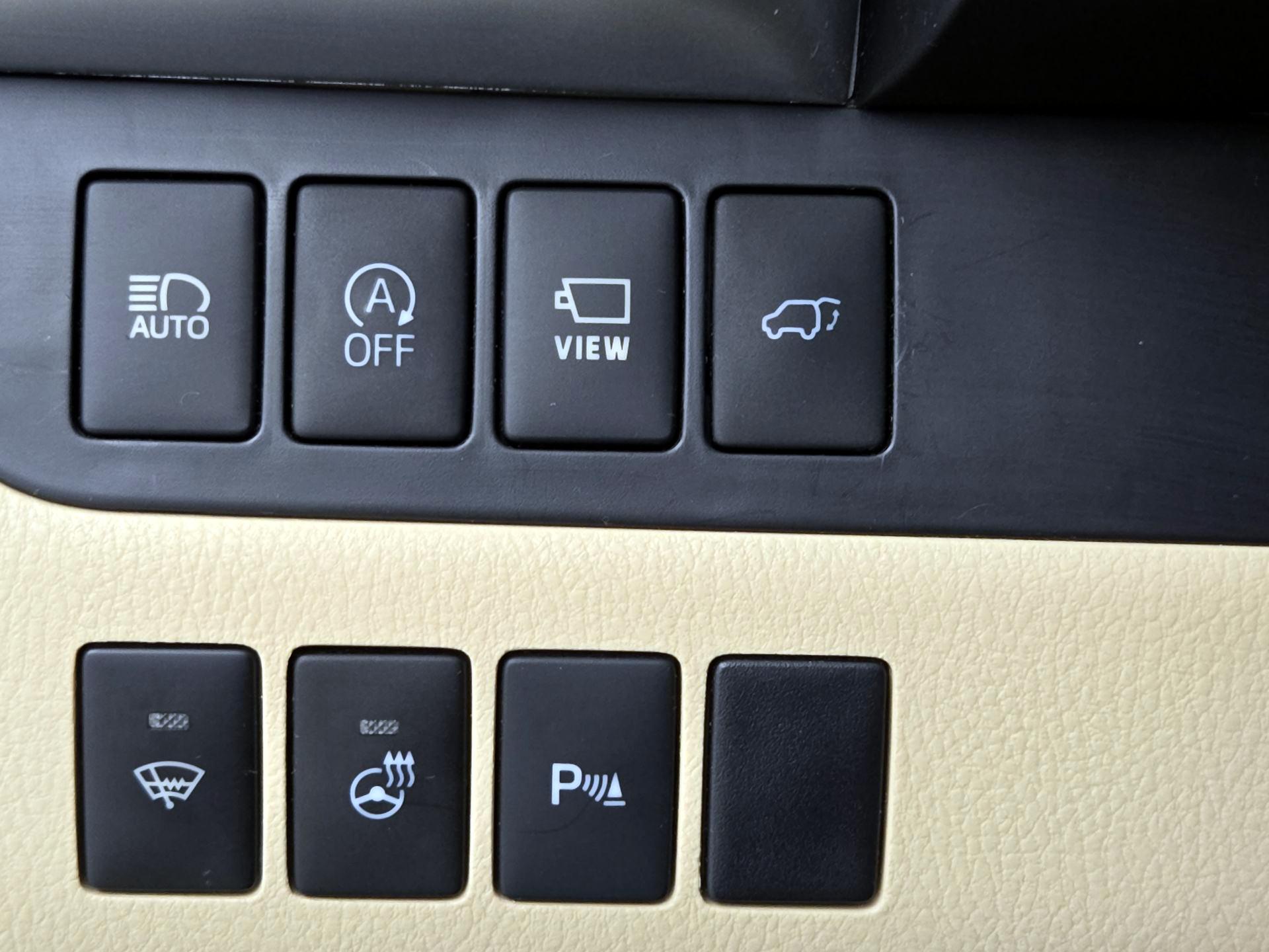 Thumbnail: 2017 Toyota Highlander - 13