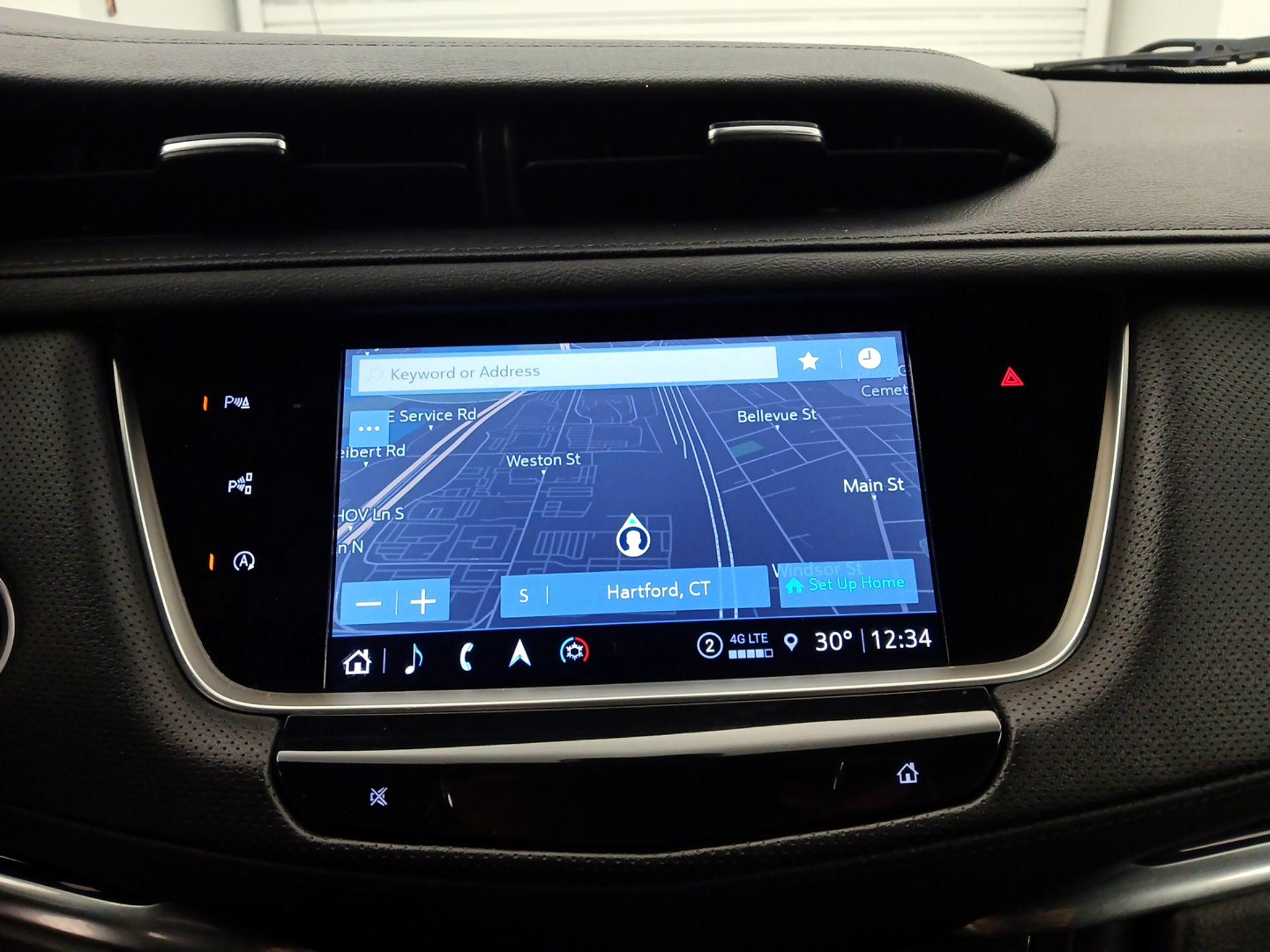 Thumbnail: 2023 Cadillac XT5 - 14