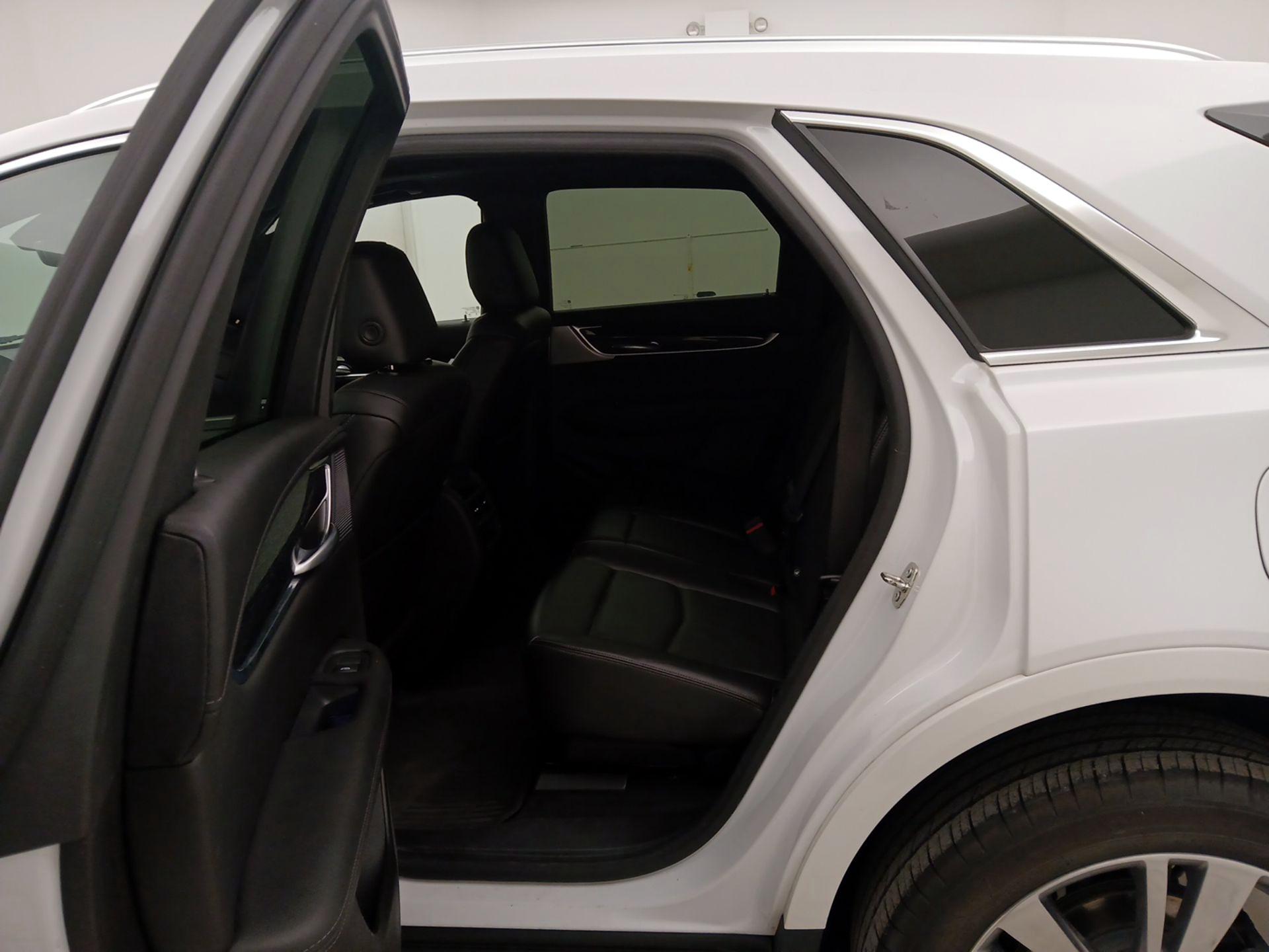 Thumbnail: 2023 Cadillac XT5 - 20