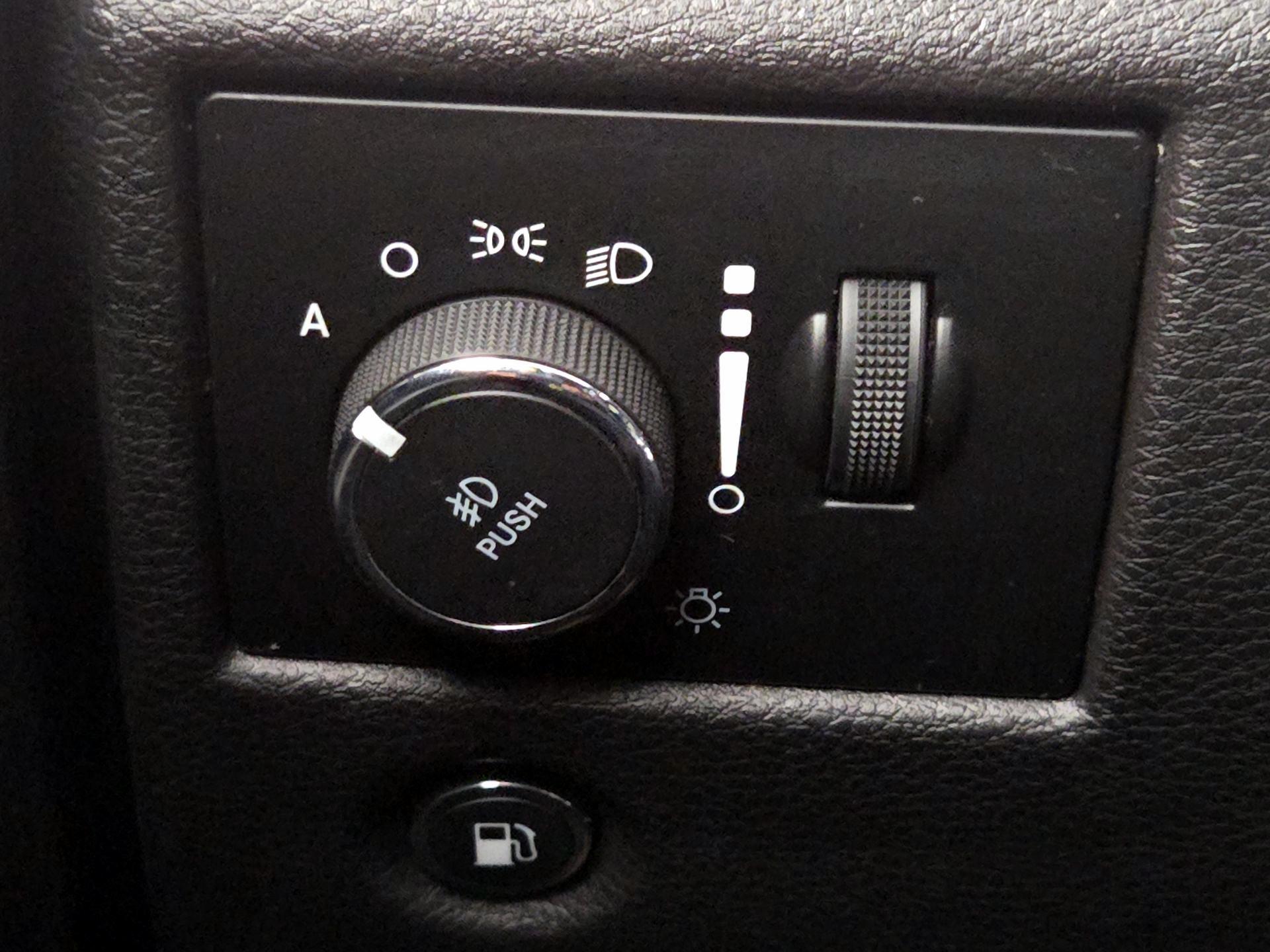 Thumbnail: 2018 Jeep Grand Cherokee - 13