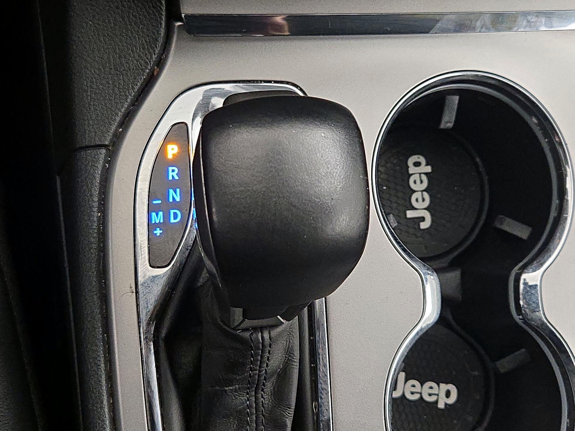 Thumbnail: 2018 Jeep Grand Cherokee - 17