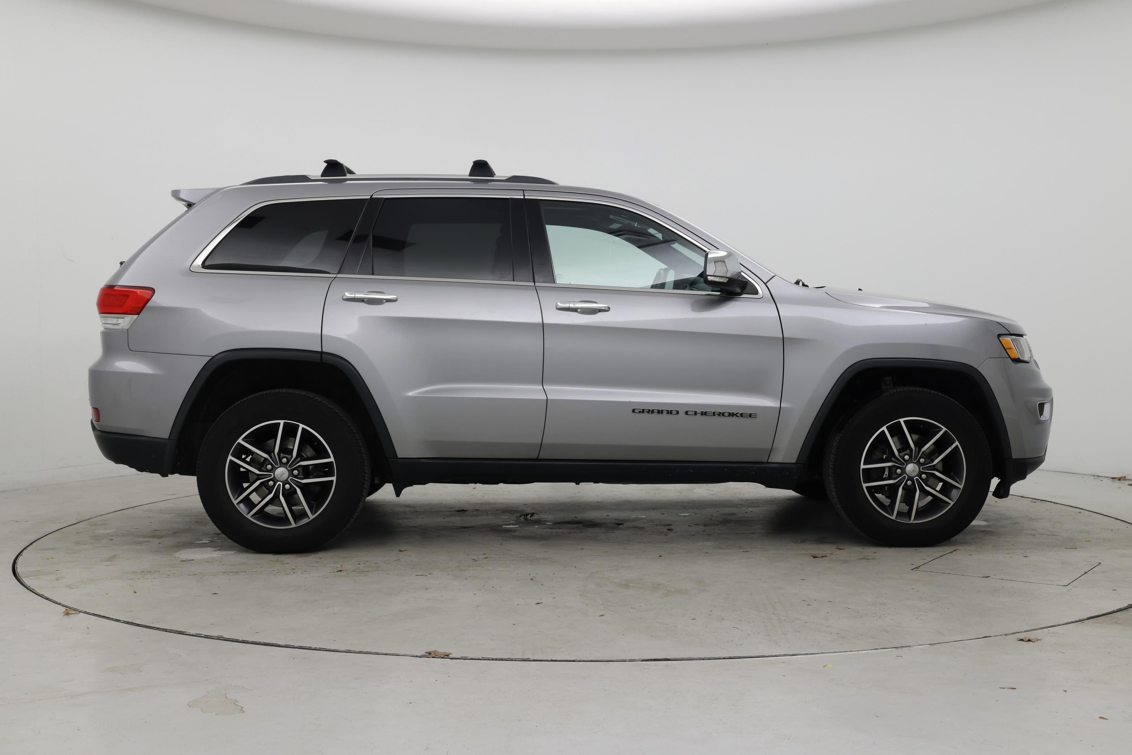 Thumbnail: 2018 Jeep Grand Cherokee - 7