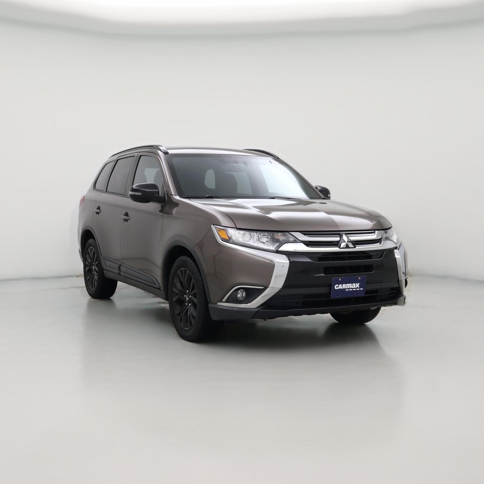 Thumbnail: 2018 Mitsubishi Outlander - 1