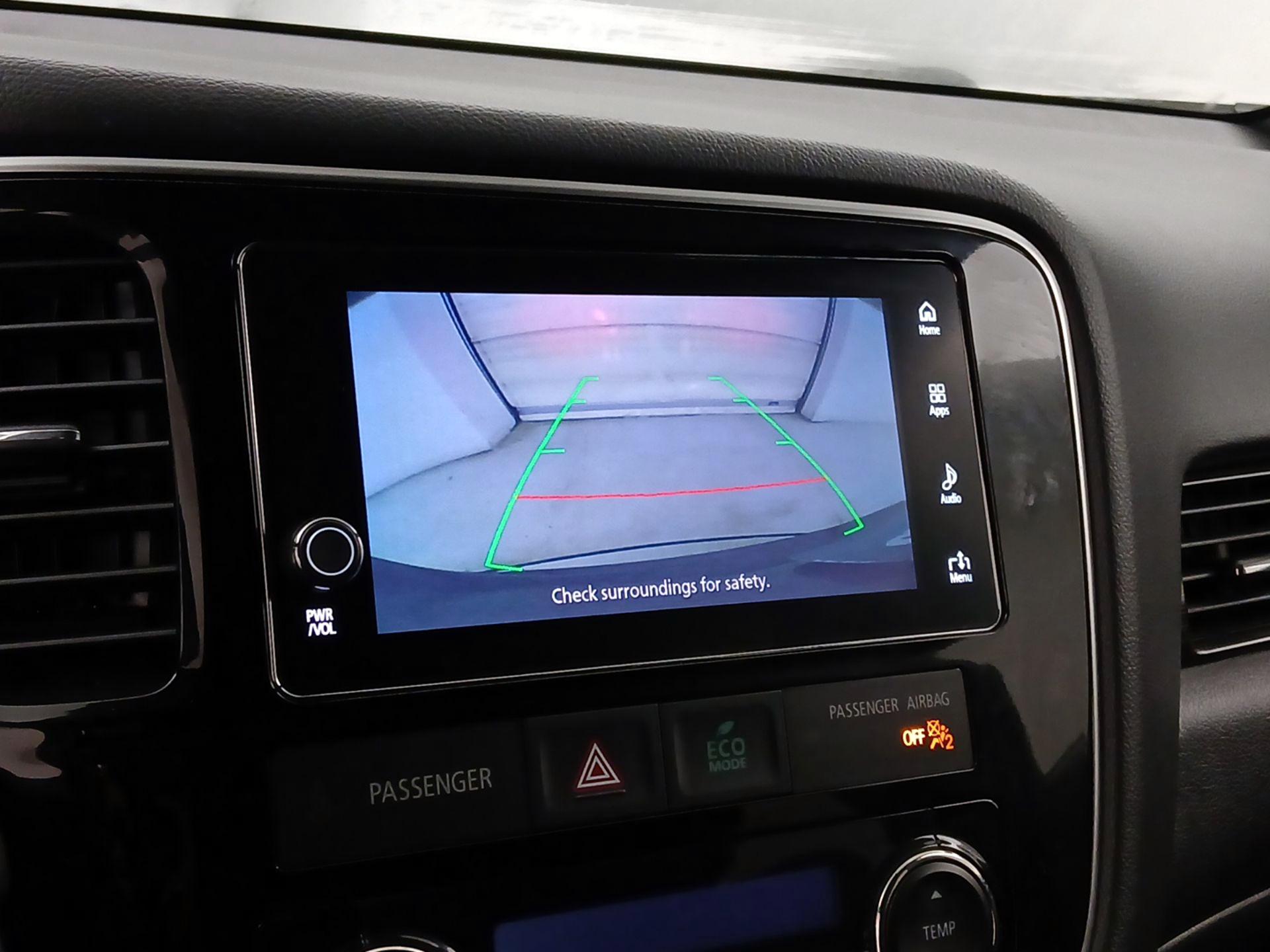 Thumbnail: 2018 Mitsubishi Outlander - 15