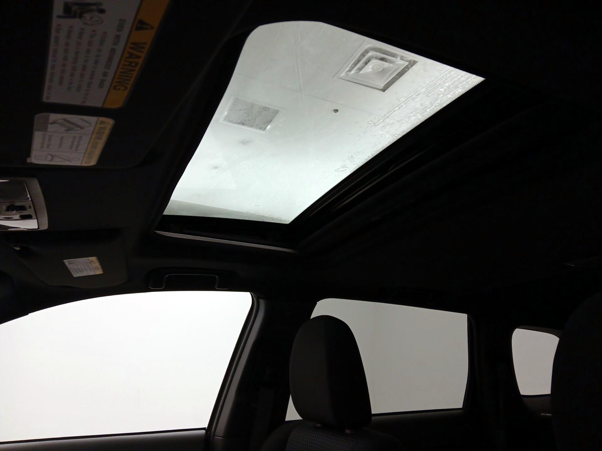 Thumbnail: 2018 Mitsubishi Outlander - 20