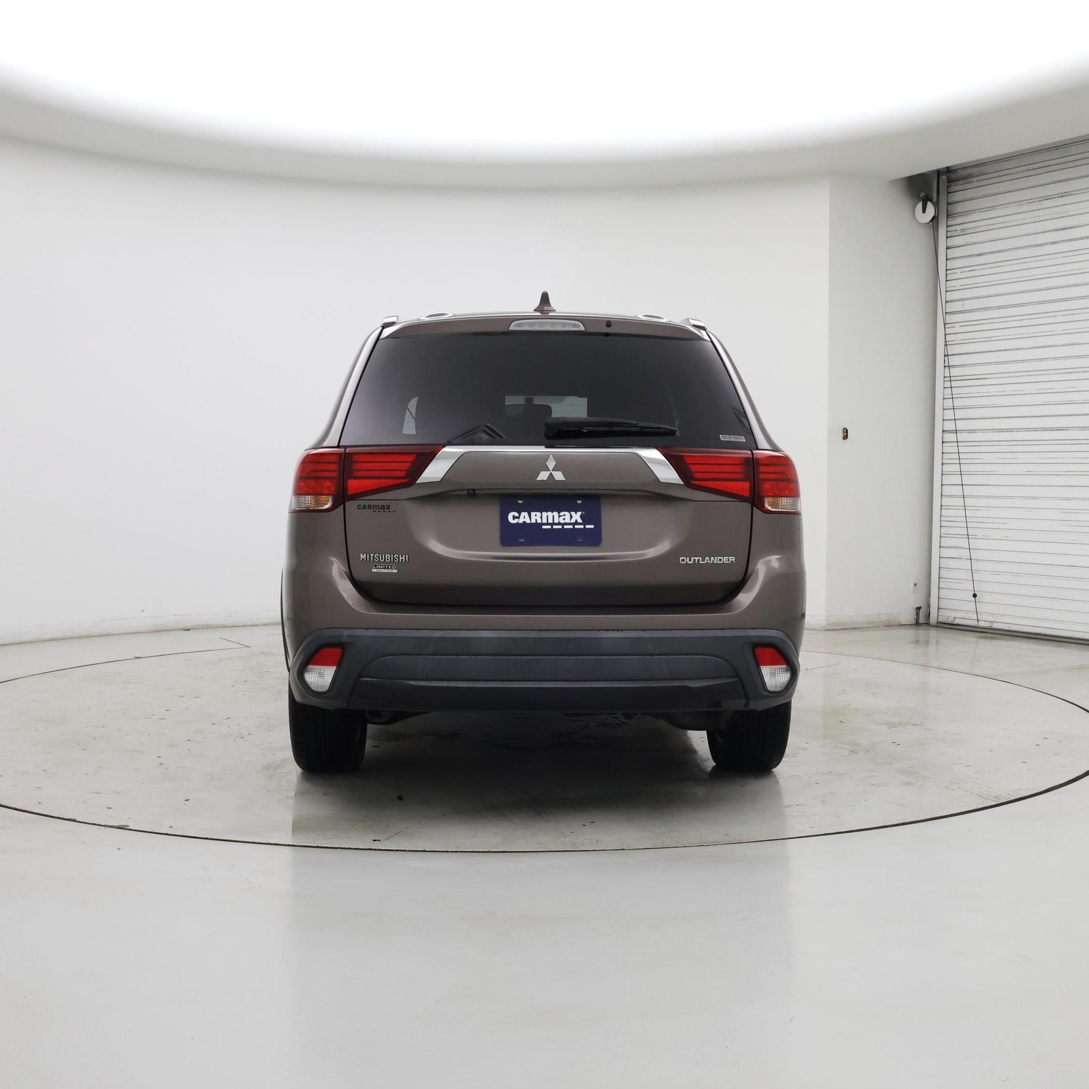 Thumbnail: 2018 Mitsubishi Outlander - 6