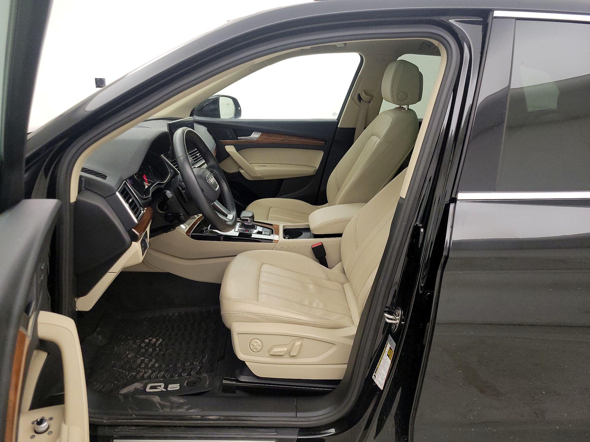 Thumbnail: 2023 Audi Q5 - 11