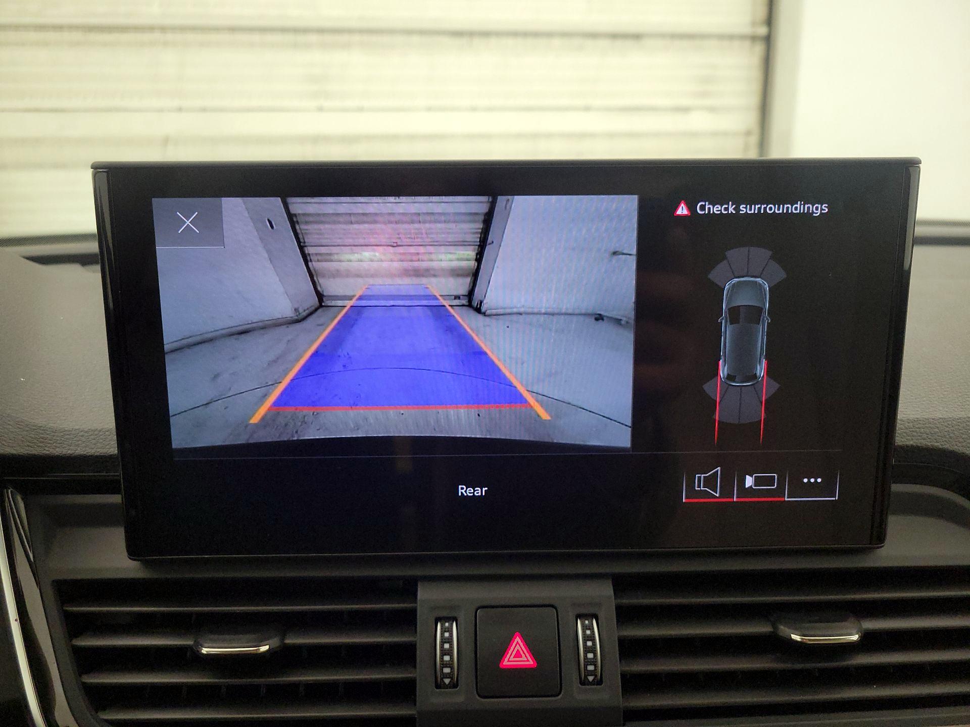 Thumbnail: 2023 Audi Q5 - 14