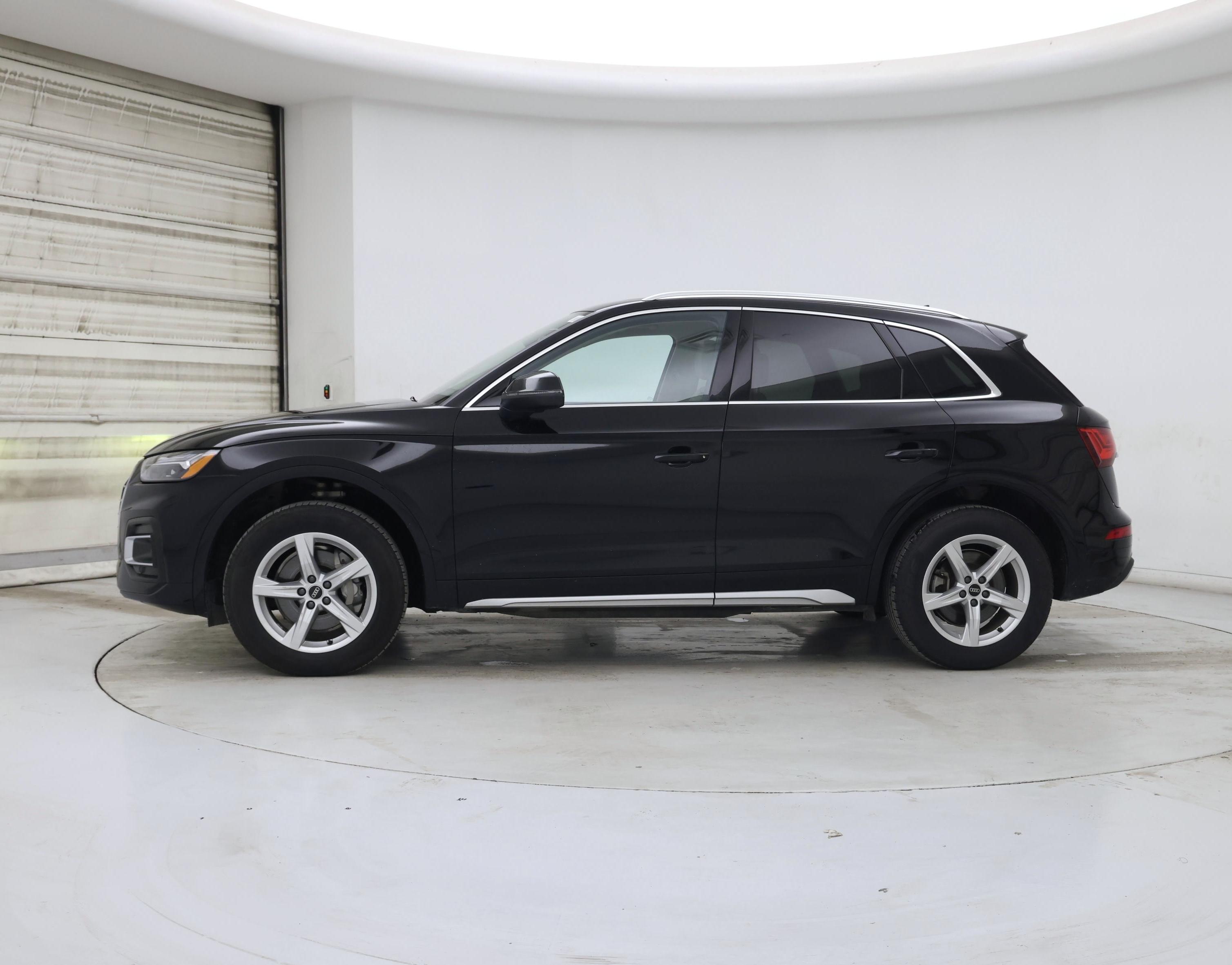 Thumbnail: 2023 Audi Q5 - 3