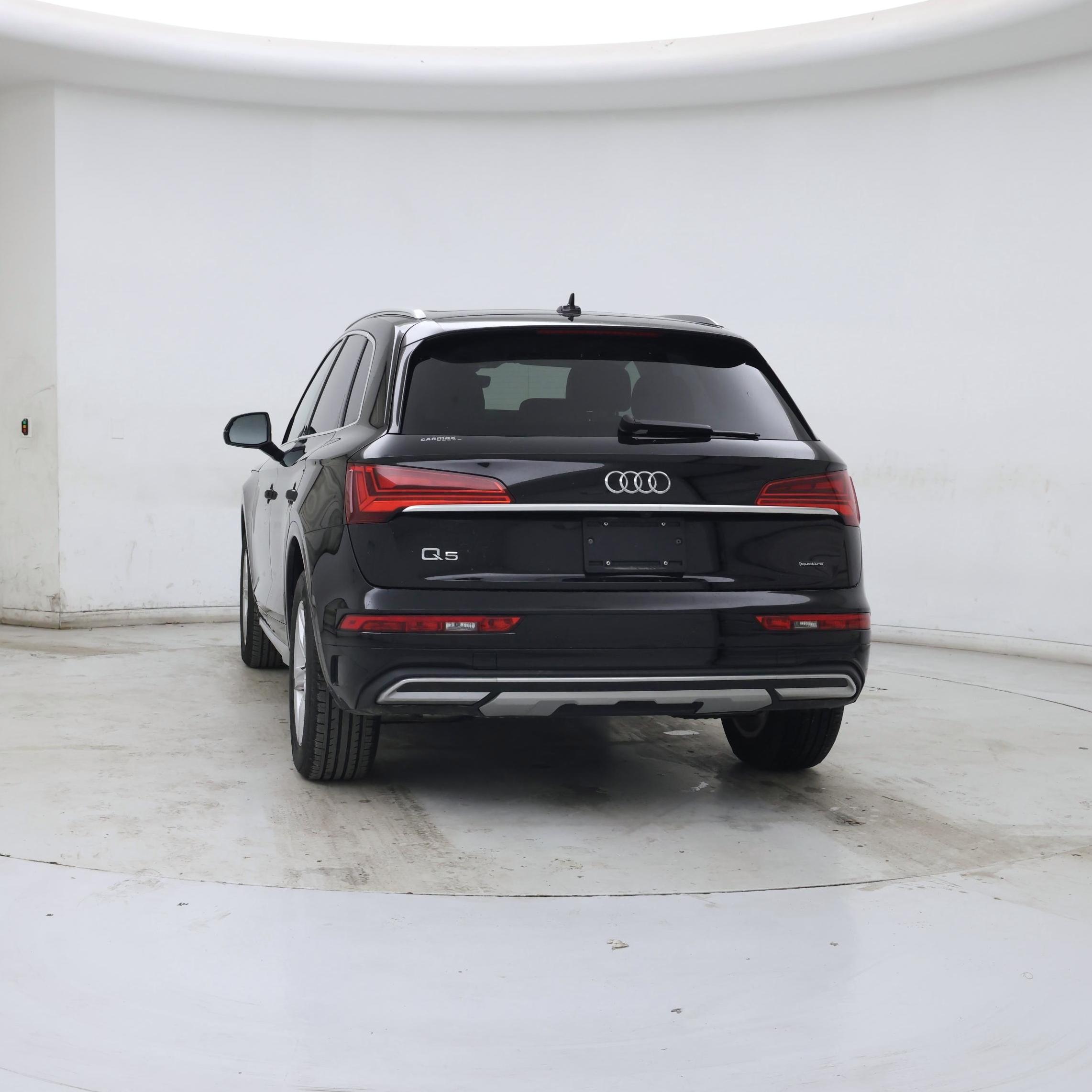 Thumbnail: 2023 Audi Q5 - 6