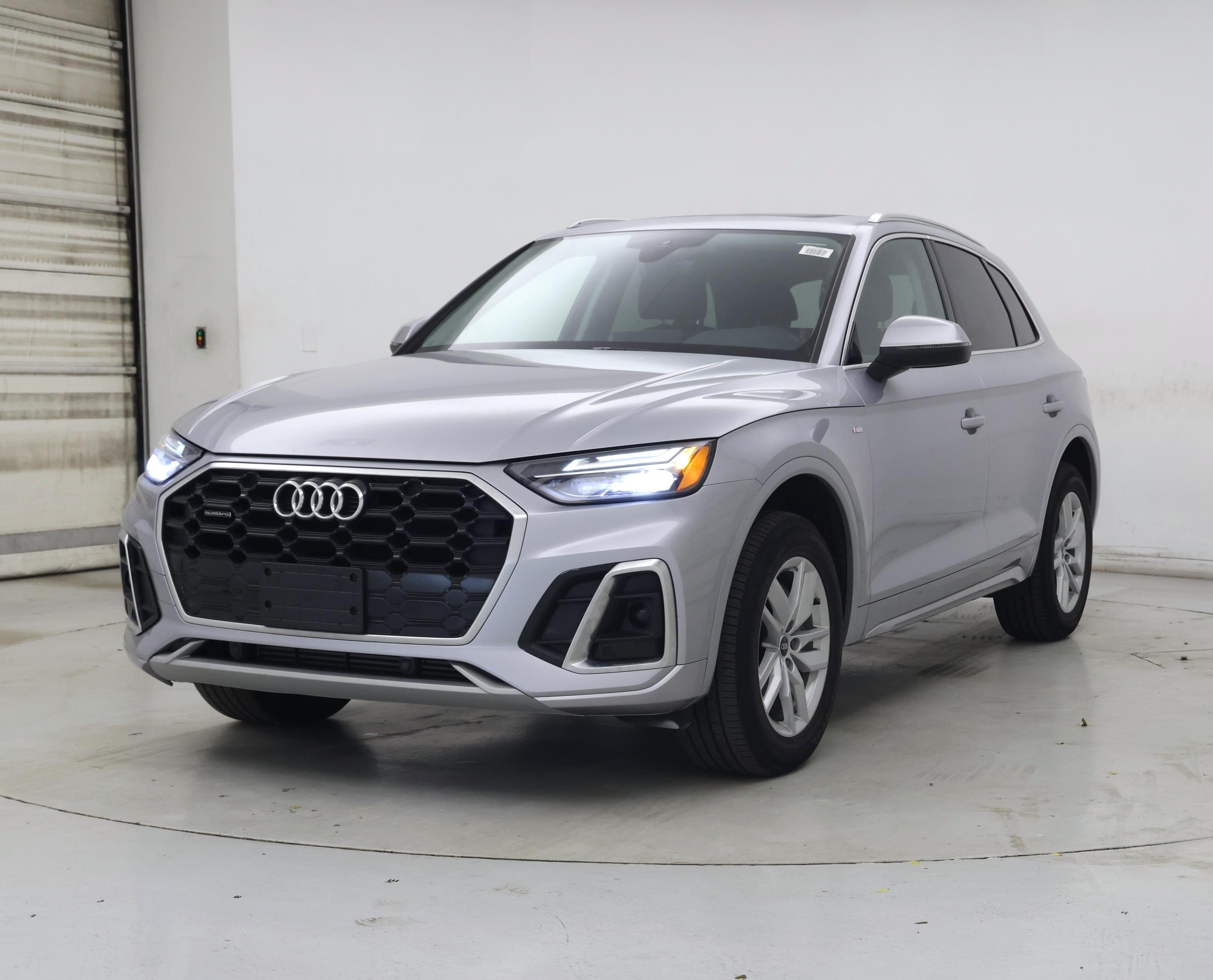 Thumbnail: 2023 Audi Q5 - 4