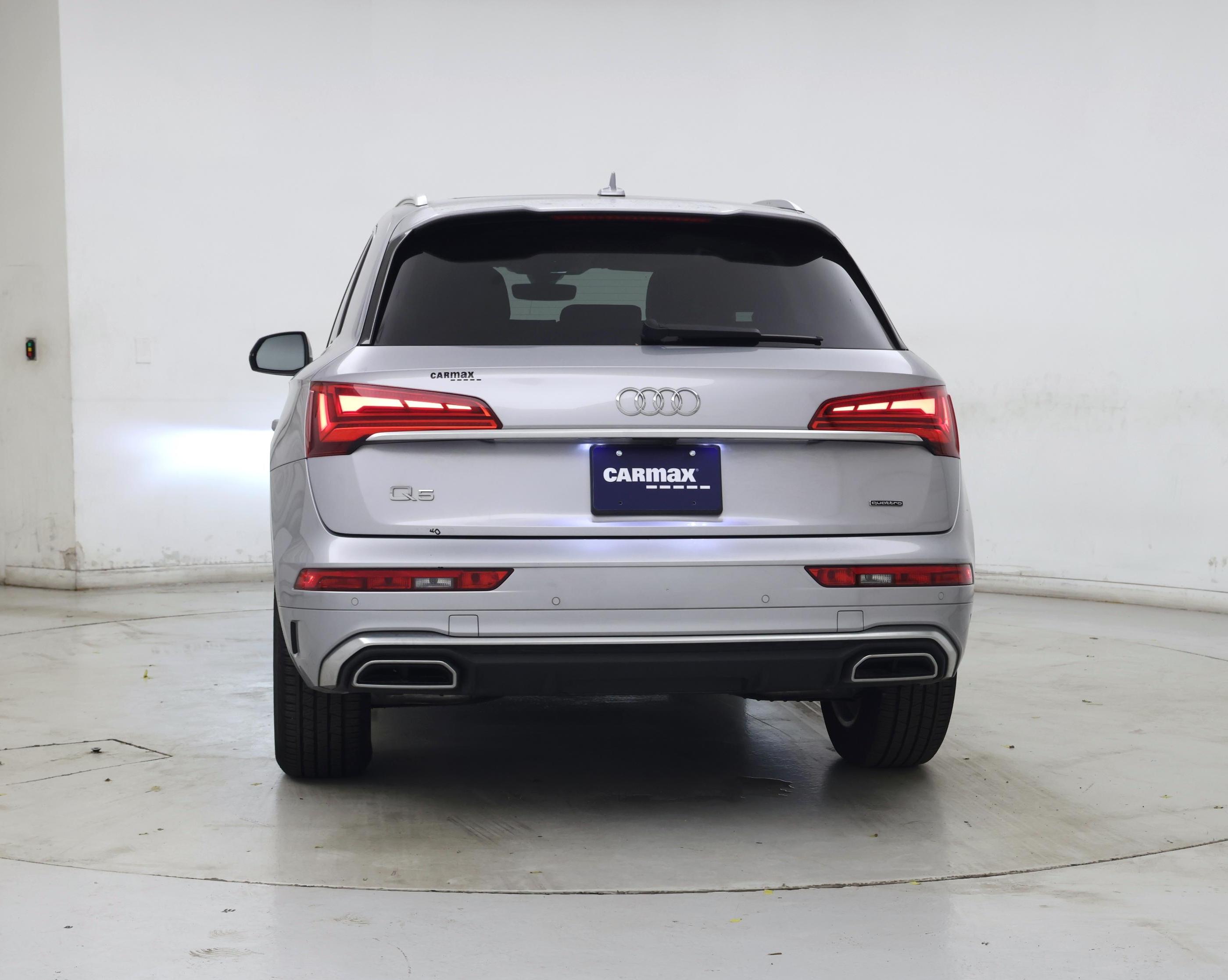 Thumbnail: 2023 Audi Q5 - 6