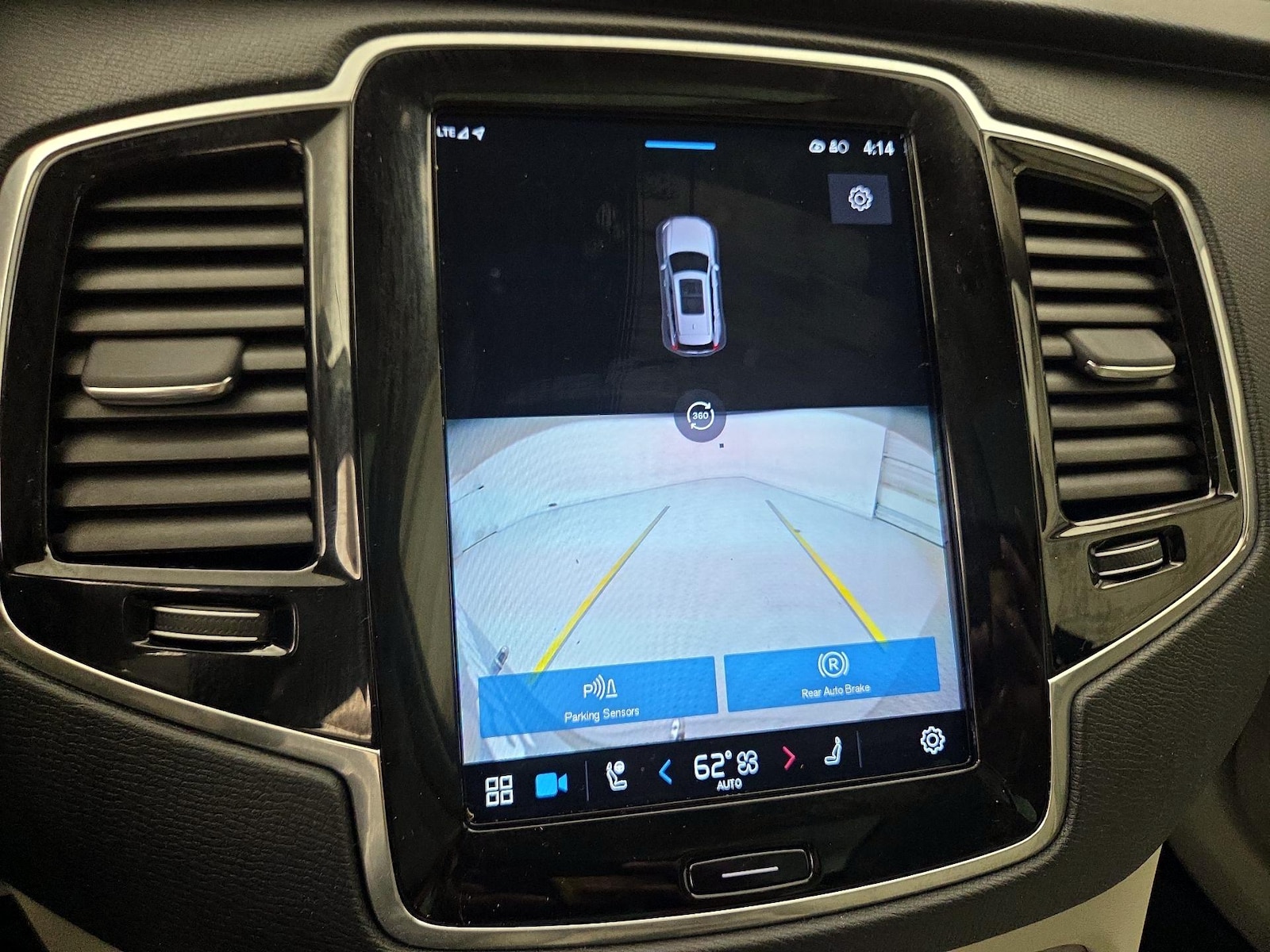 2023 Volvo XC90 Plus - Photo 16