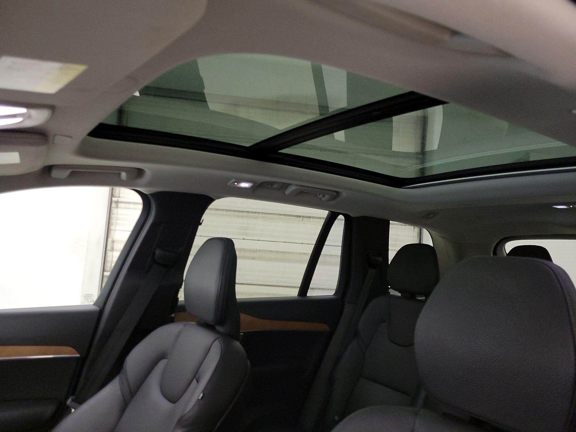 Thumbnail: 2024 Volvo XC90 - 19