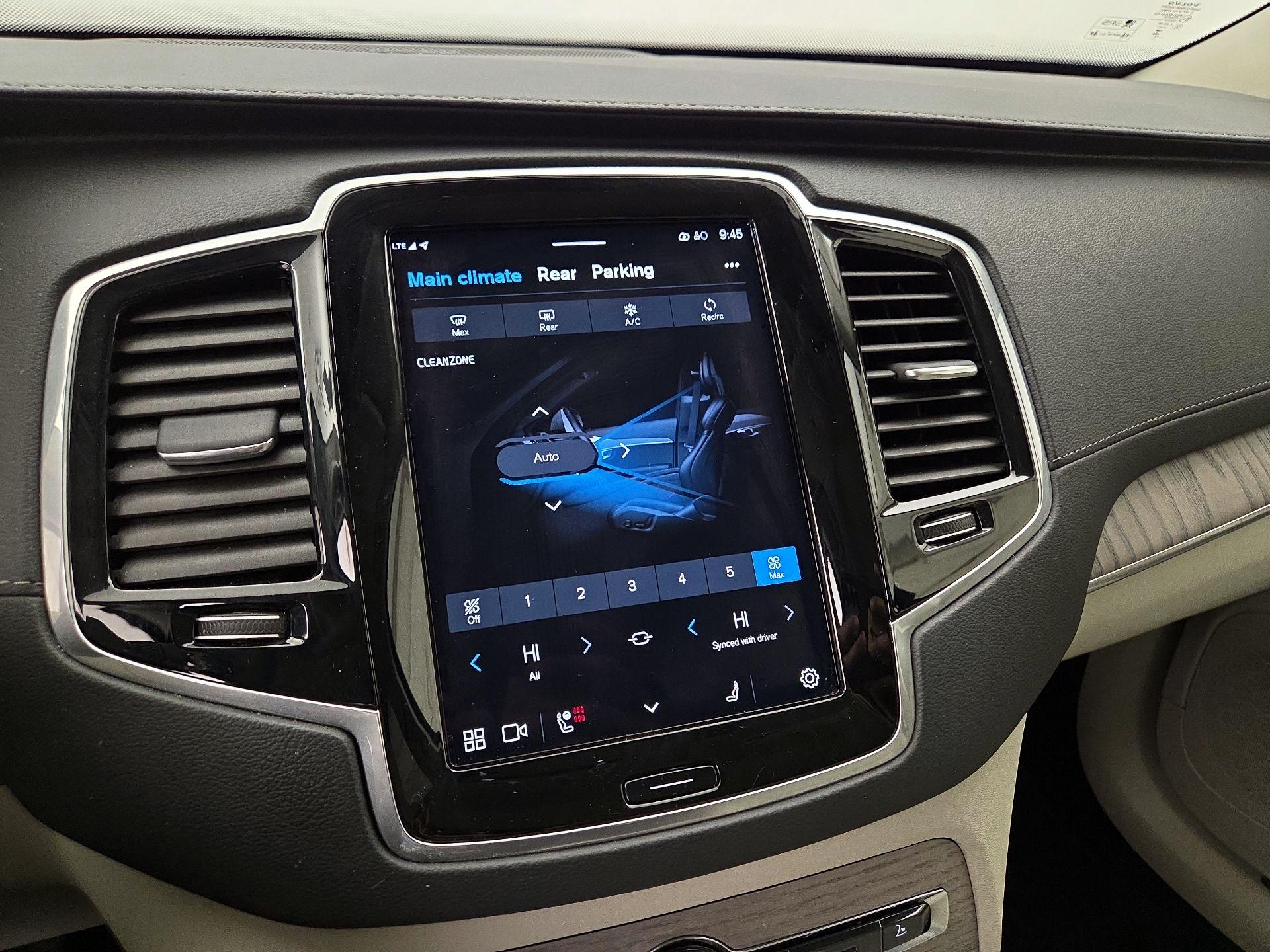 Thumbnail: 2024 Volvo XC90 - 17