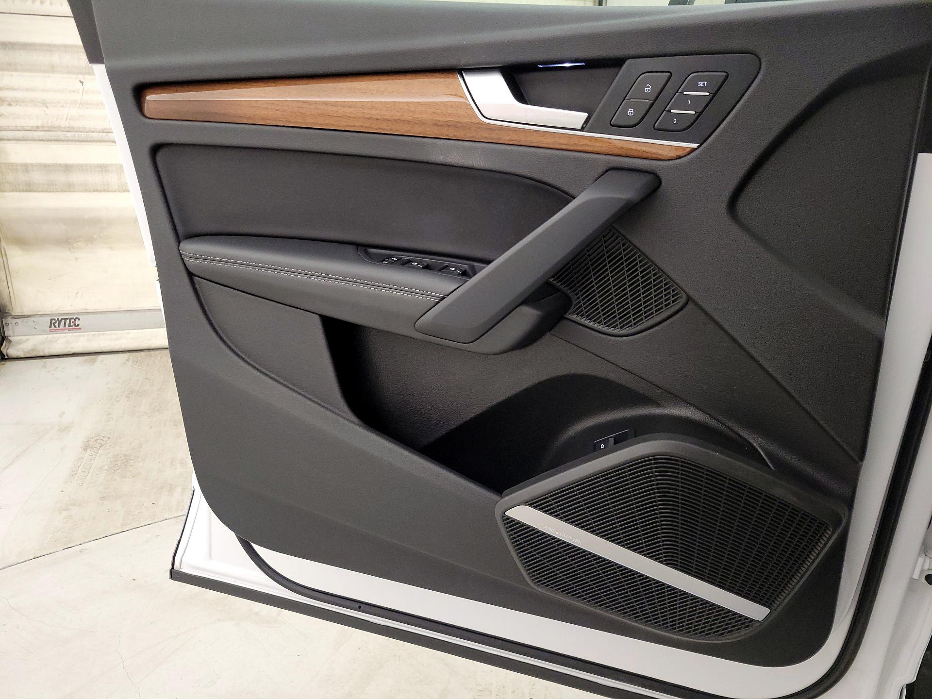 Thumbnail: 2023 Audi Q5 - 12