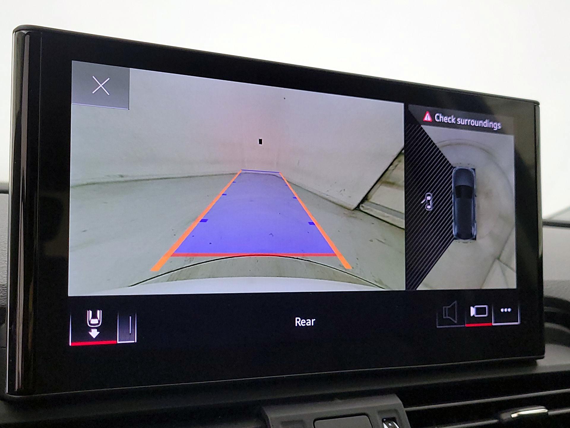 Thumbnail: 2023 Audi Q5 - 14