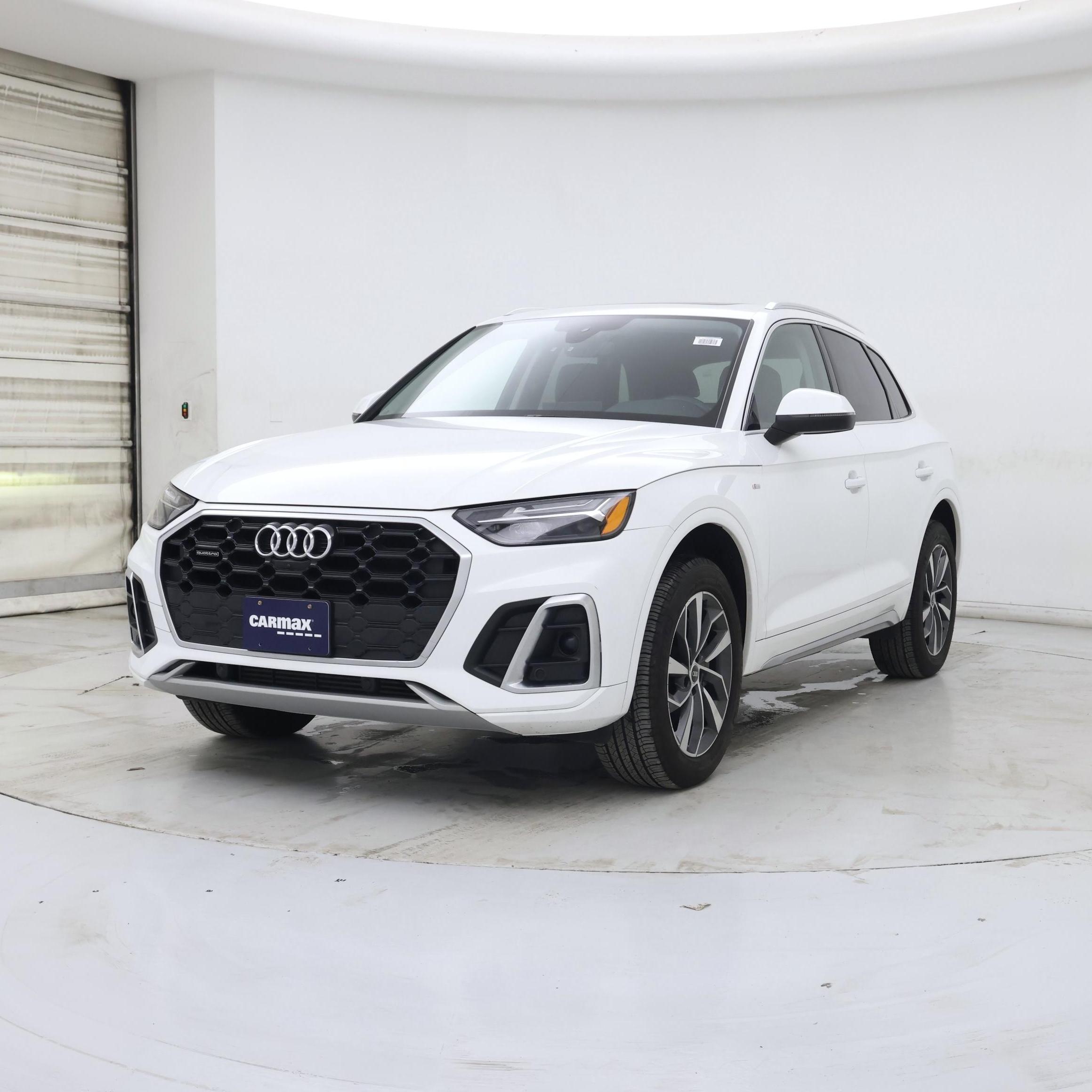 Thumbnail: 2023 Audi Q5 - 4