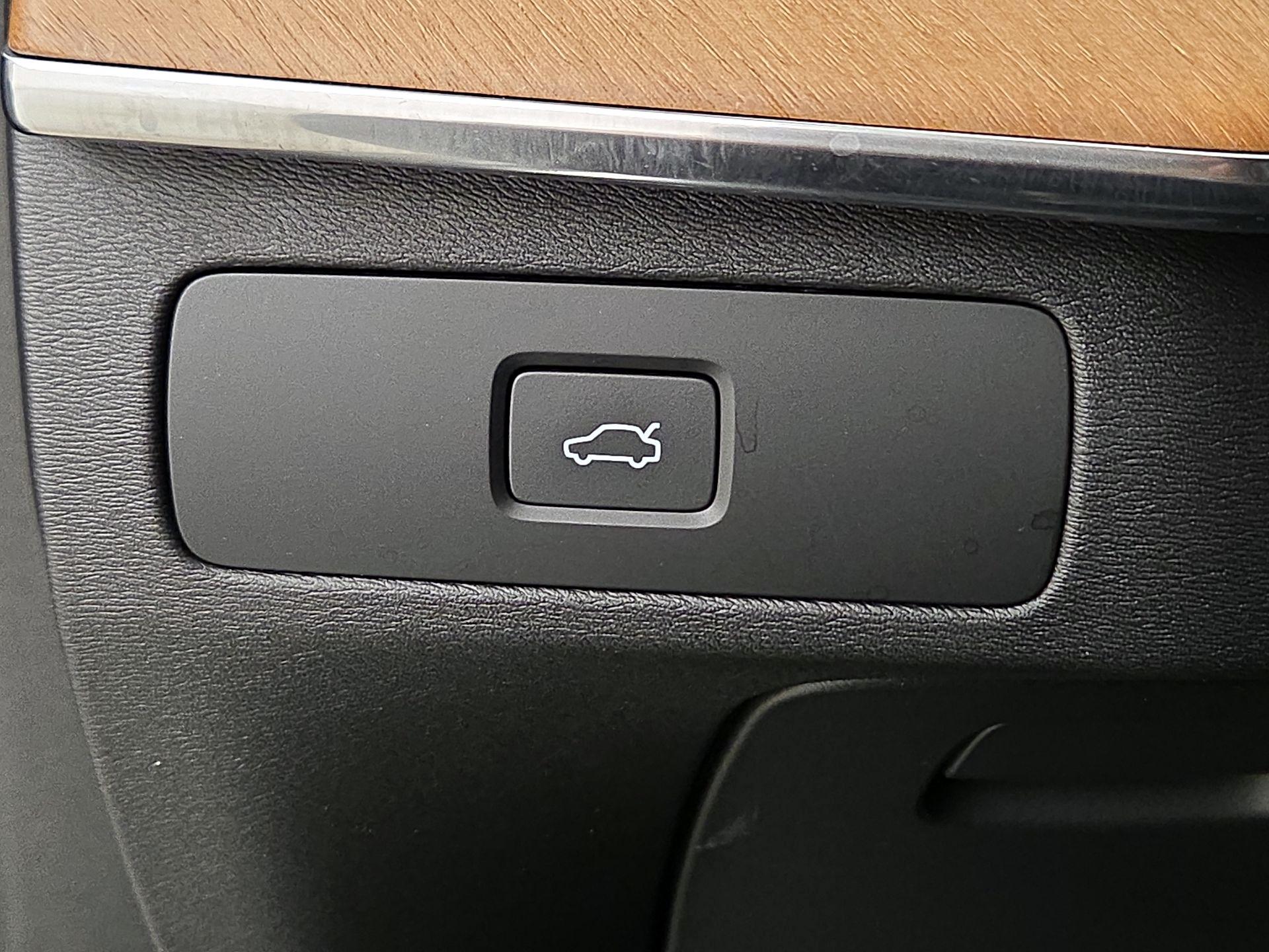 Thumbnail: 2023 Volvo XC90 - 13