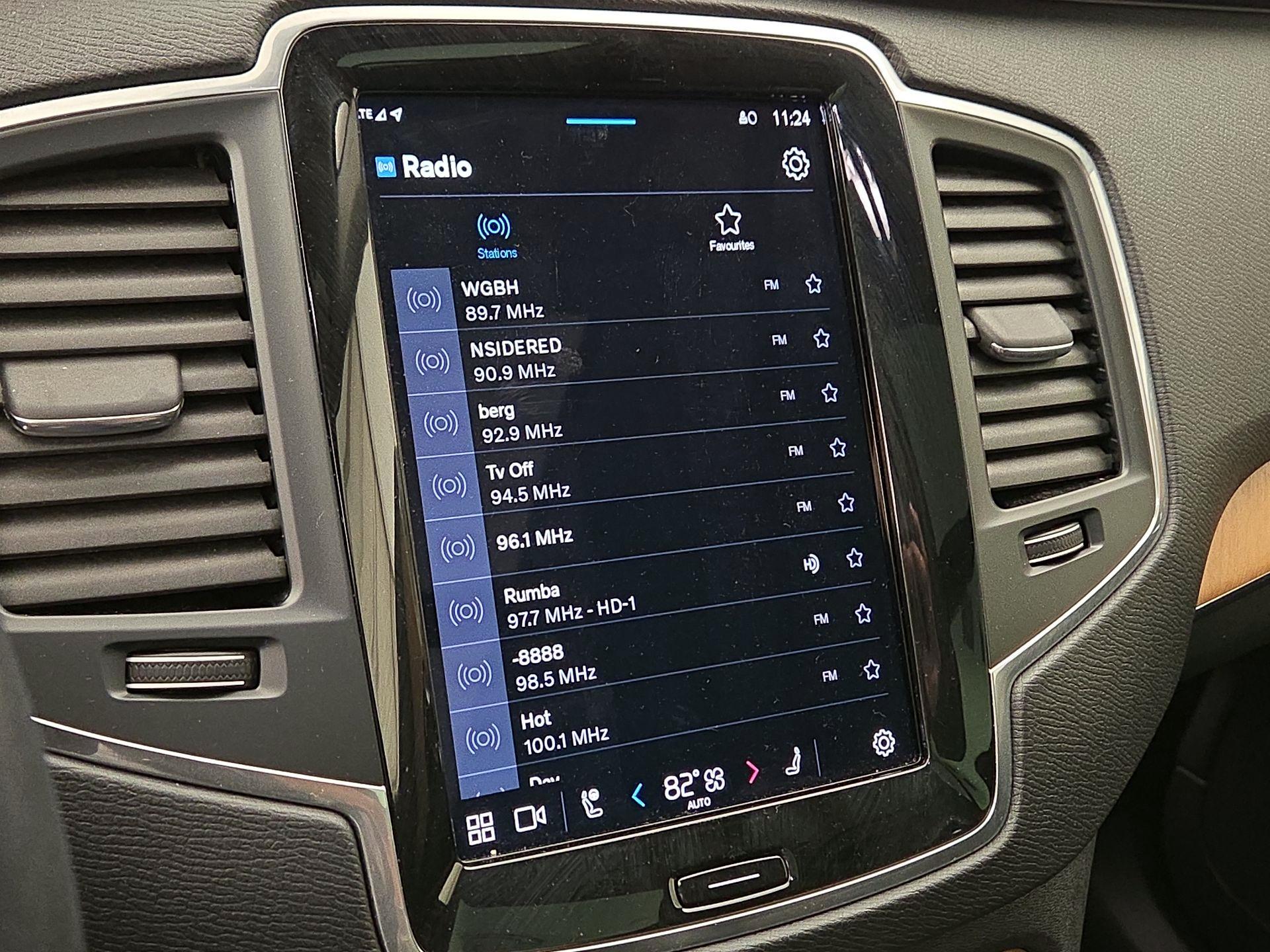 Thumbnail: 2023 Volvo XC90 - 15