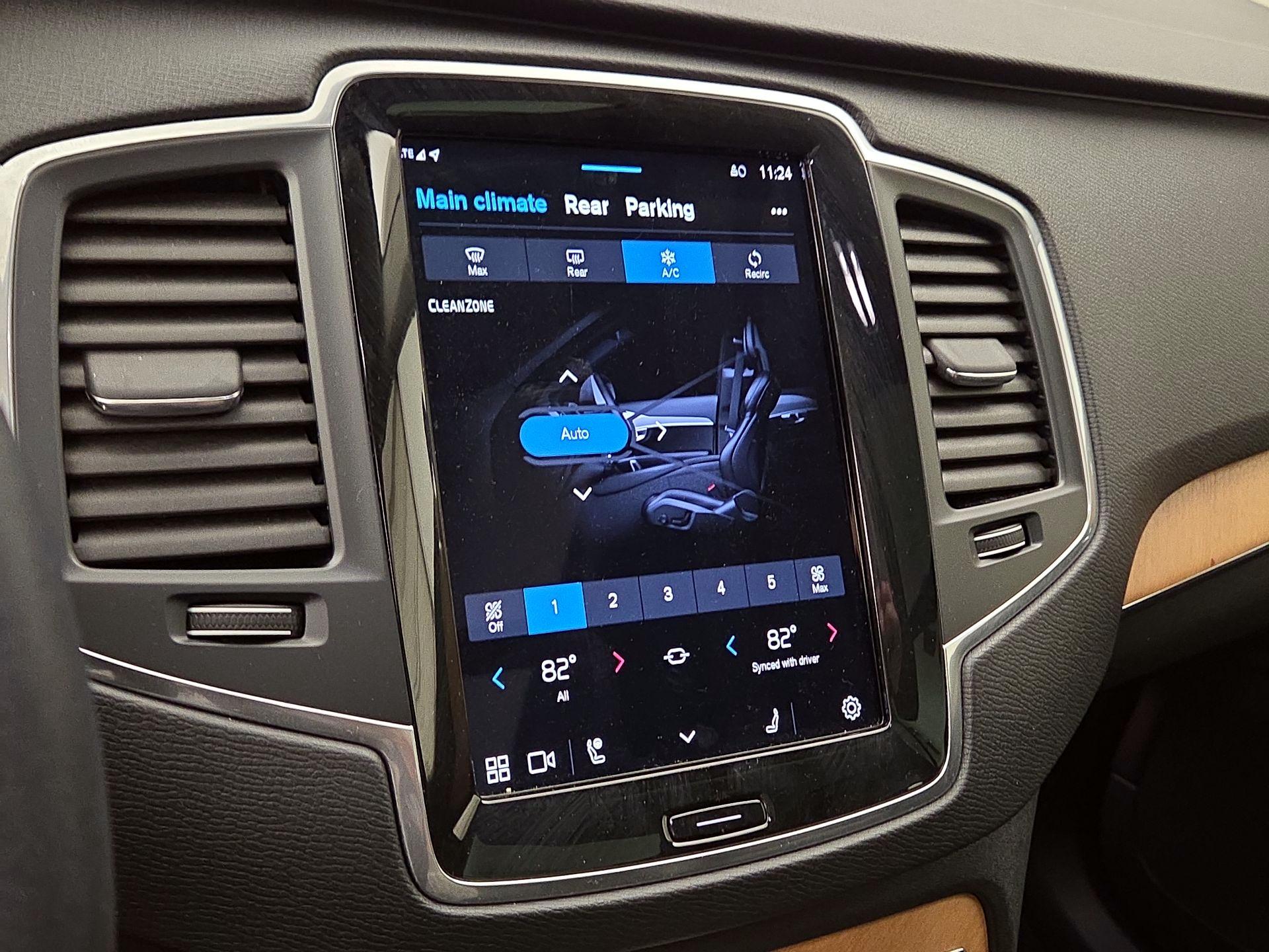 Thumbnail: 2023 Volvo XC90 - 16