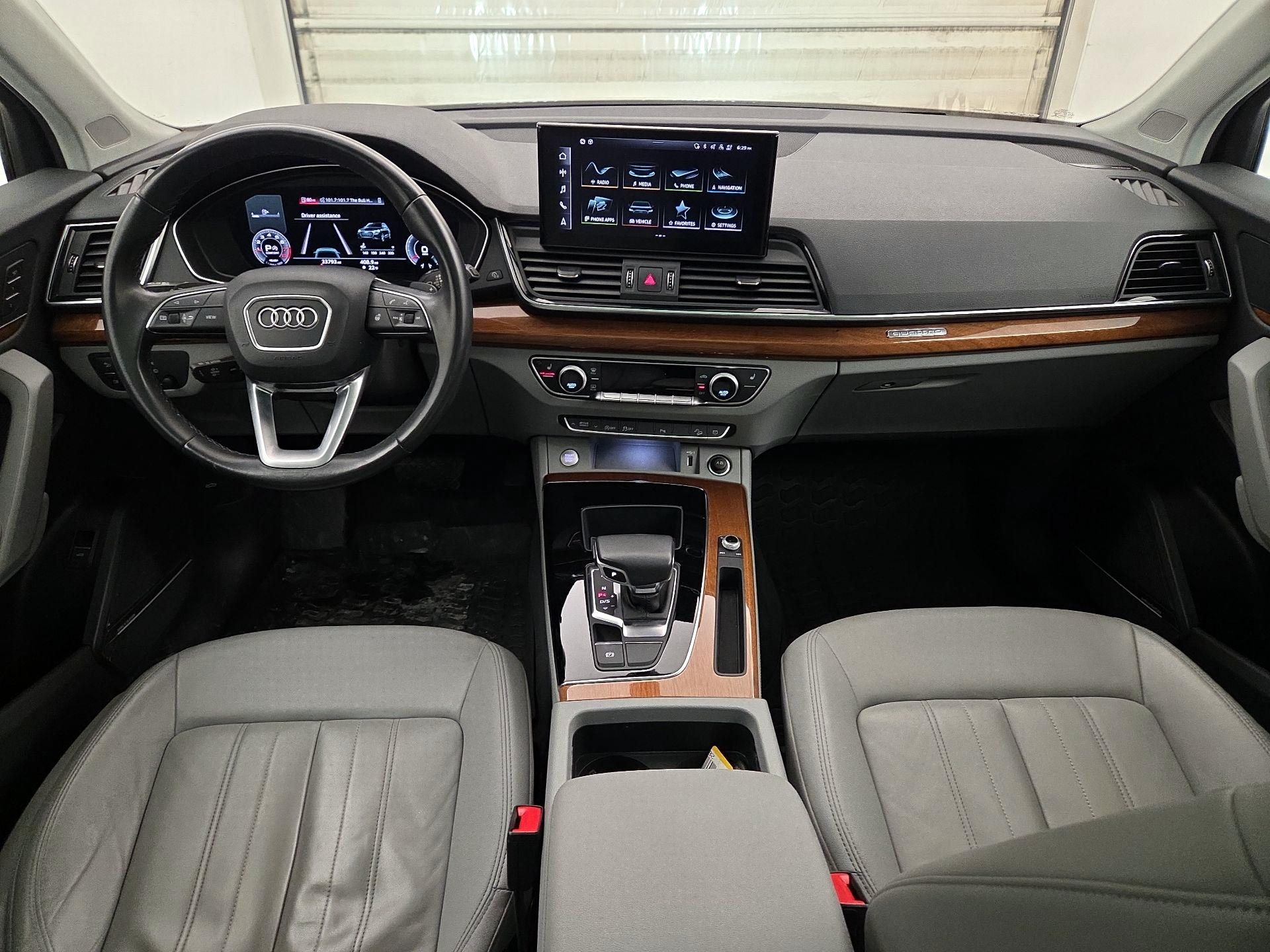 Thumbnail: 2022 Audi Q5 - 9